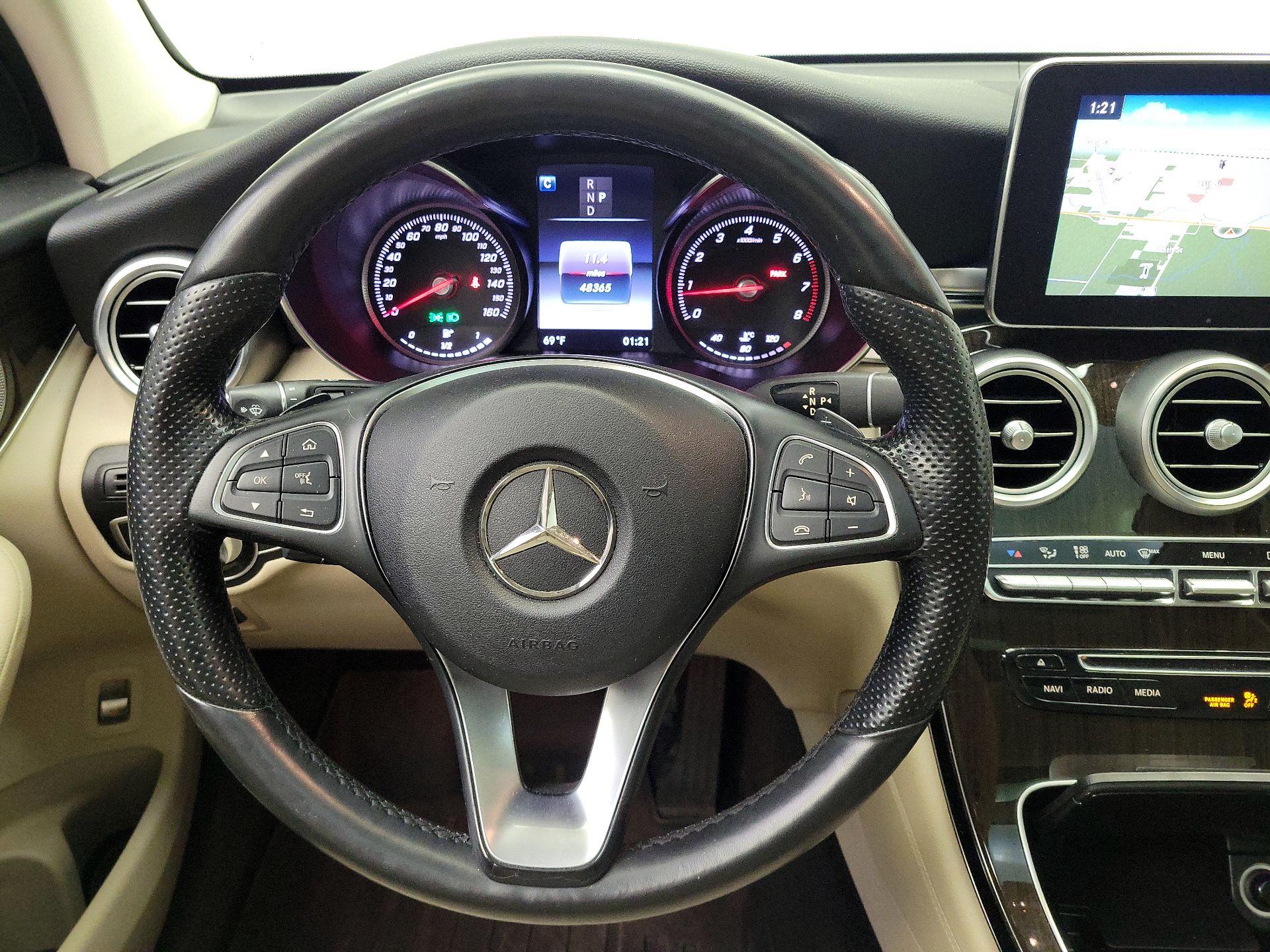 Thumbnail: 2016 Mercedes-Benz GLC - 10