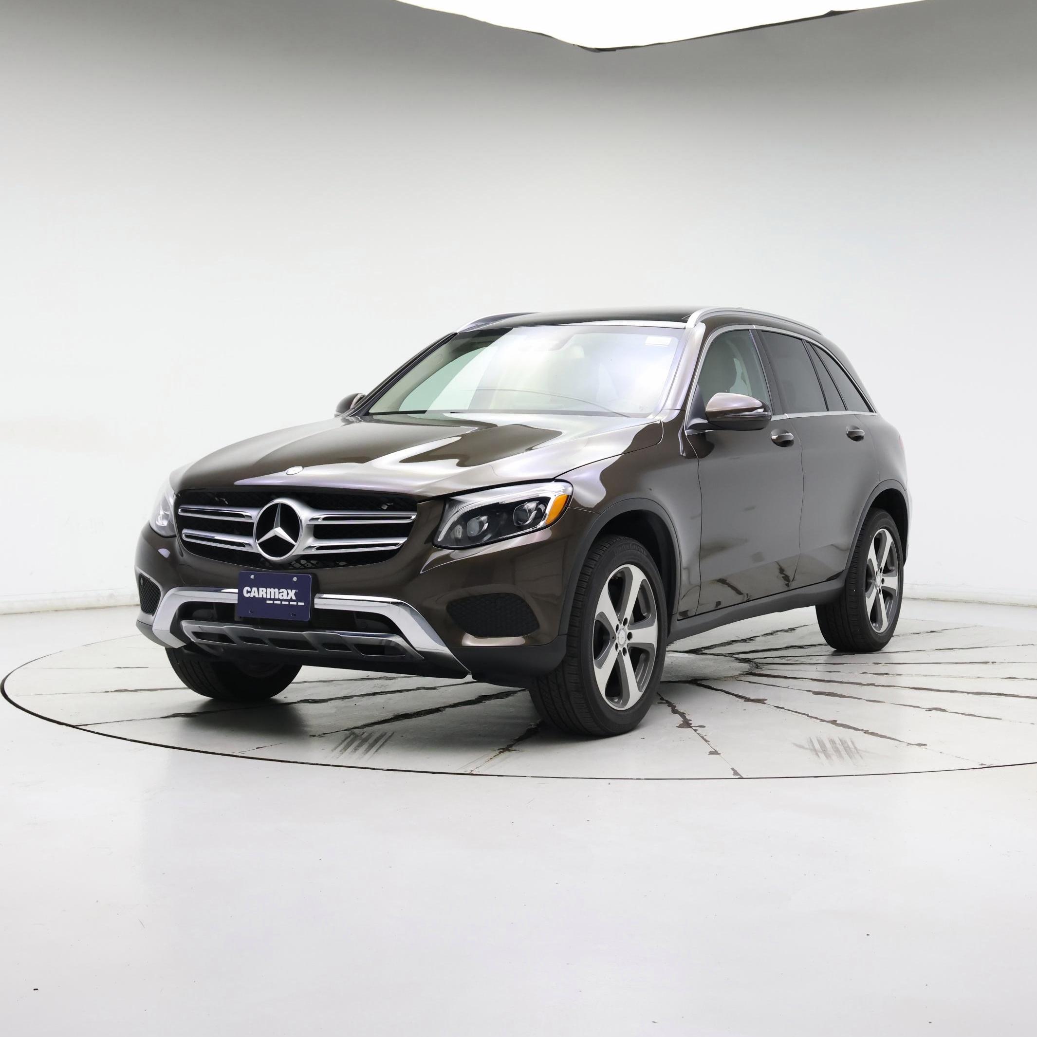 Thumbnail: 2016 Mercedes-Benz GLC - 4