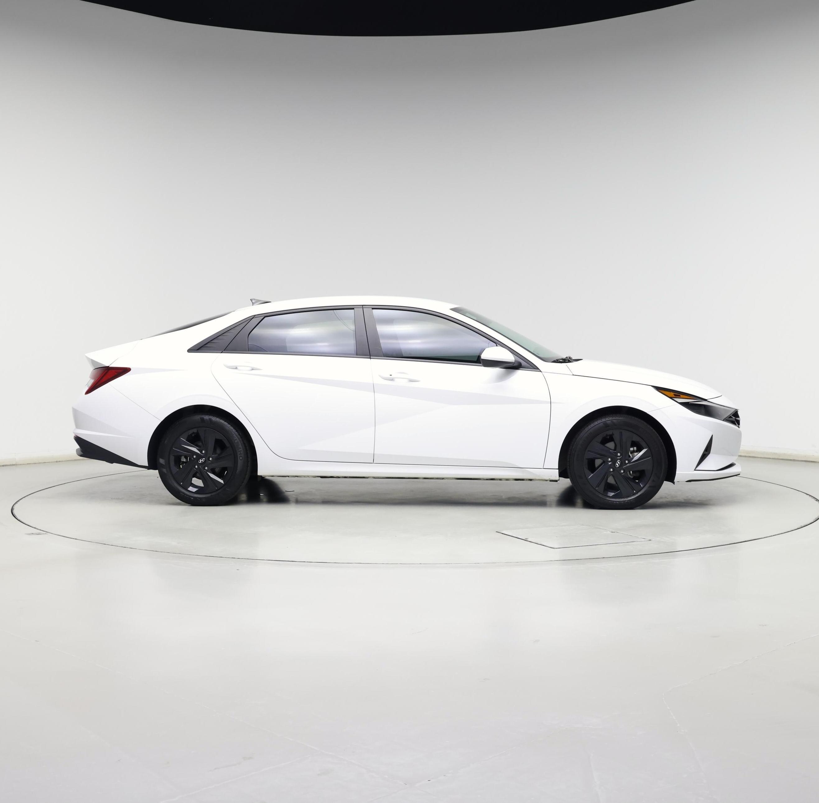 Thumbnail: 2023 Hyundai Elantra - 7