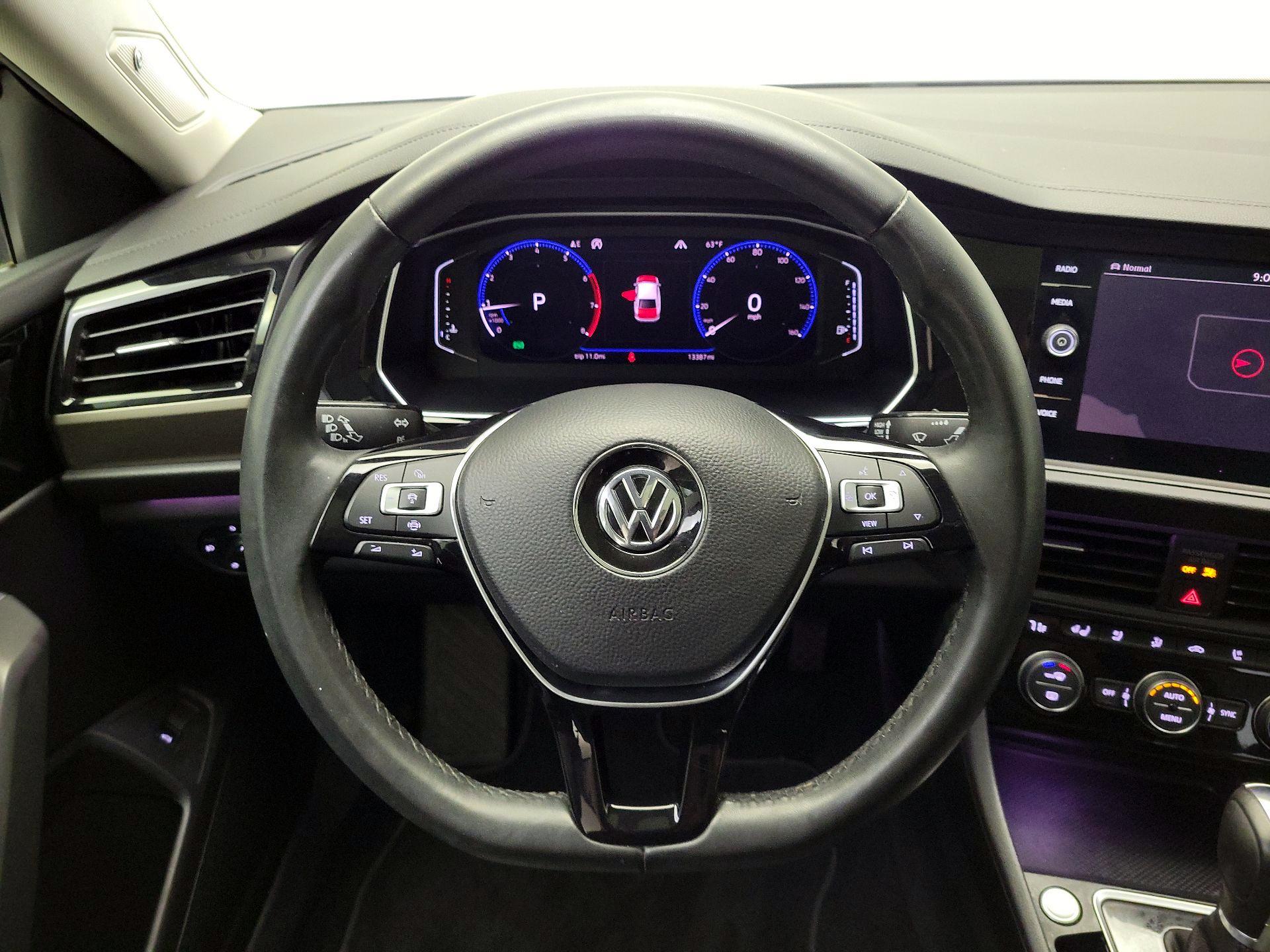 Thumbnail: 2019 Volkswagen Jetta - 10