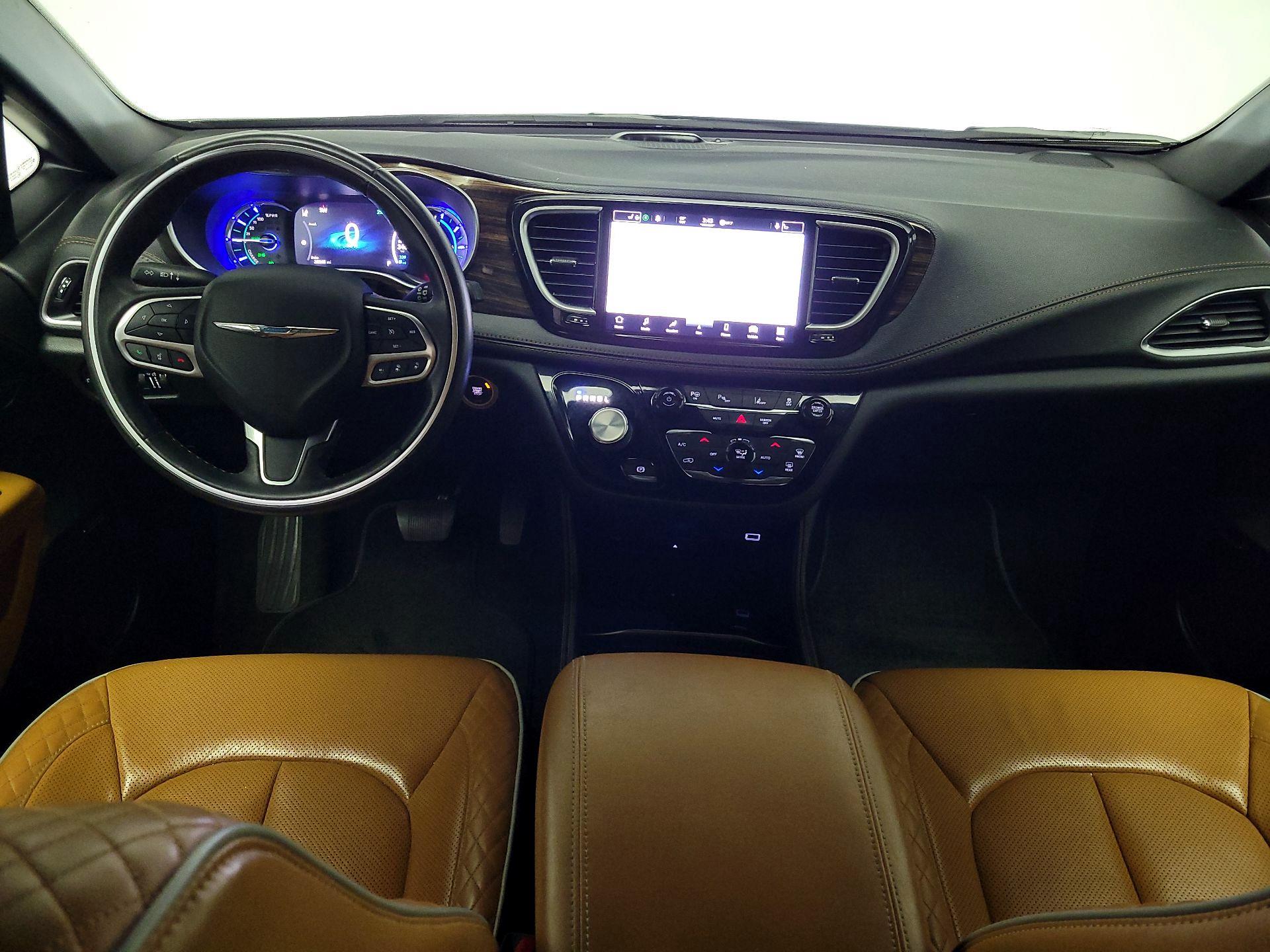 Thumbnail: 2021 Chrysler Pacifica - 9
