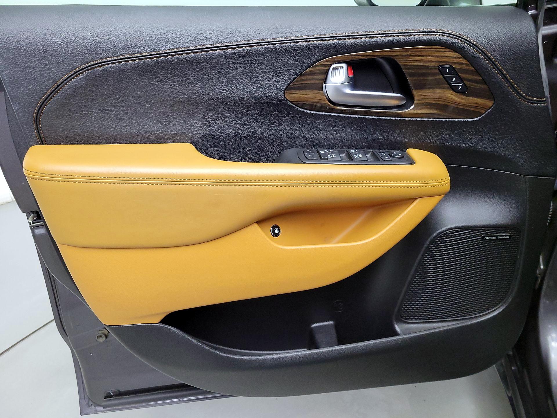 Thumbnail: 2021 Chrysler Pacifica - 12