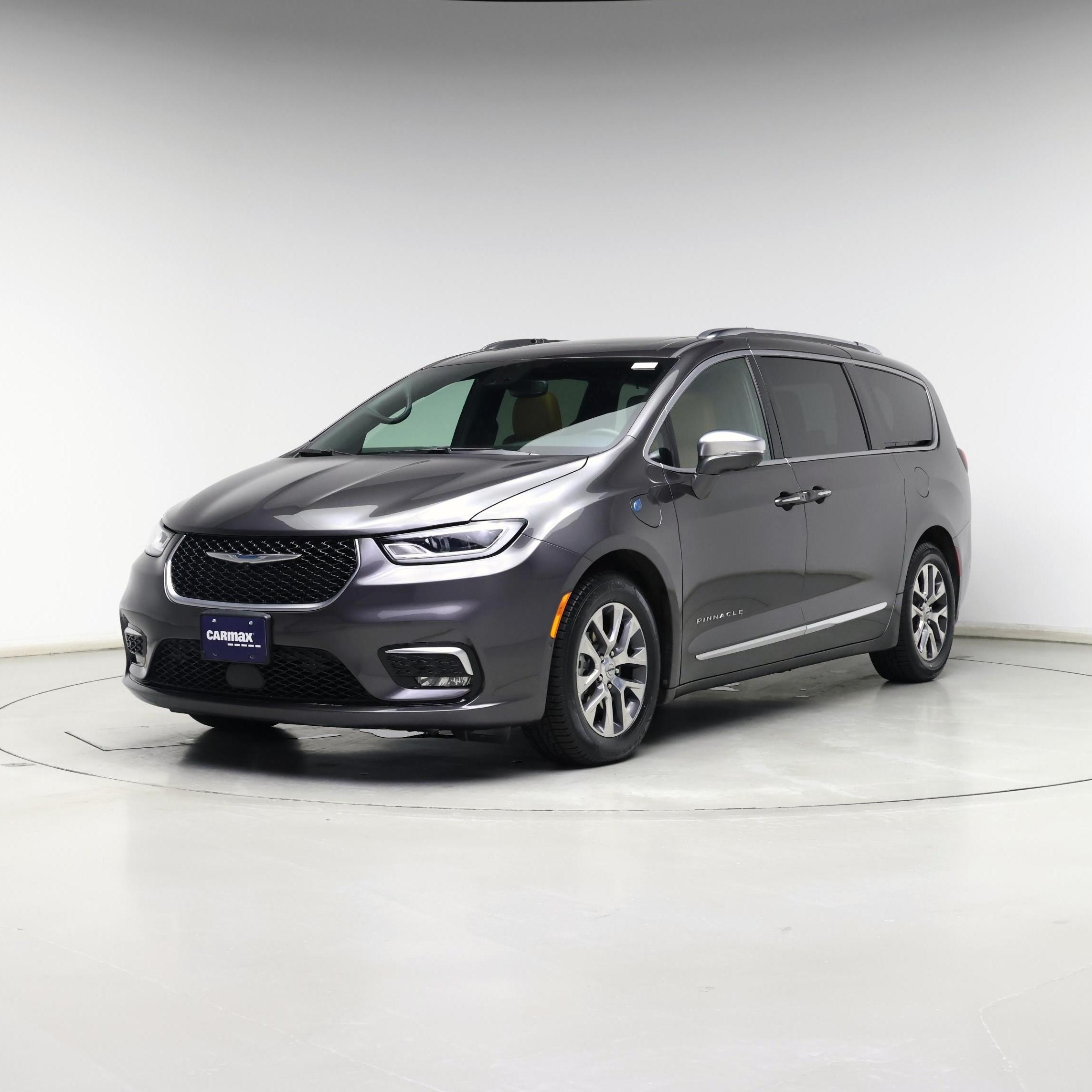 Thumbnail: 2021 Chrysler Pacifica - 4