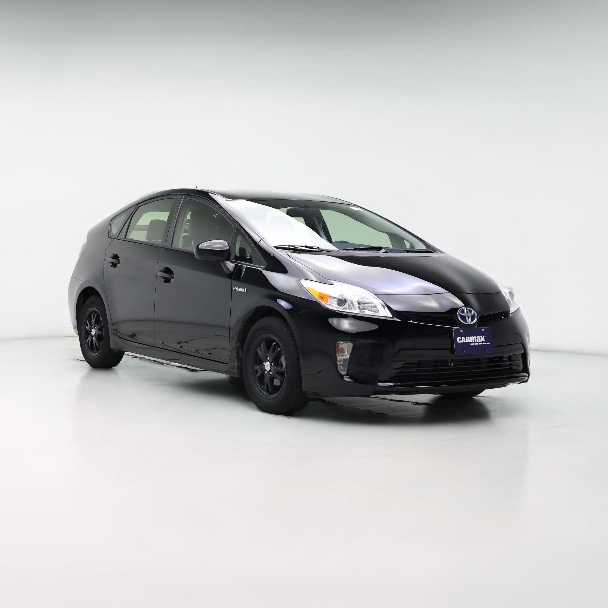 Thumbnail: 2015 Toyota Prius - 1