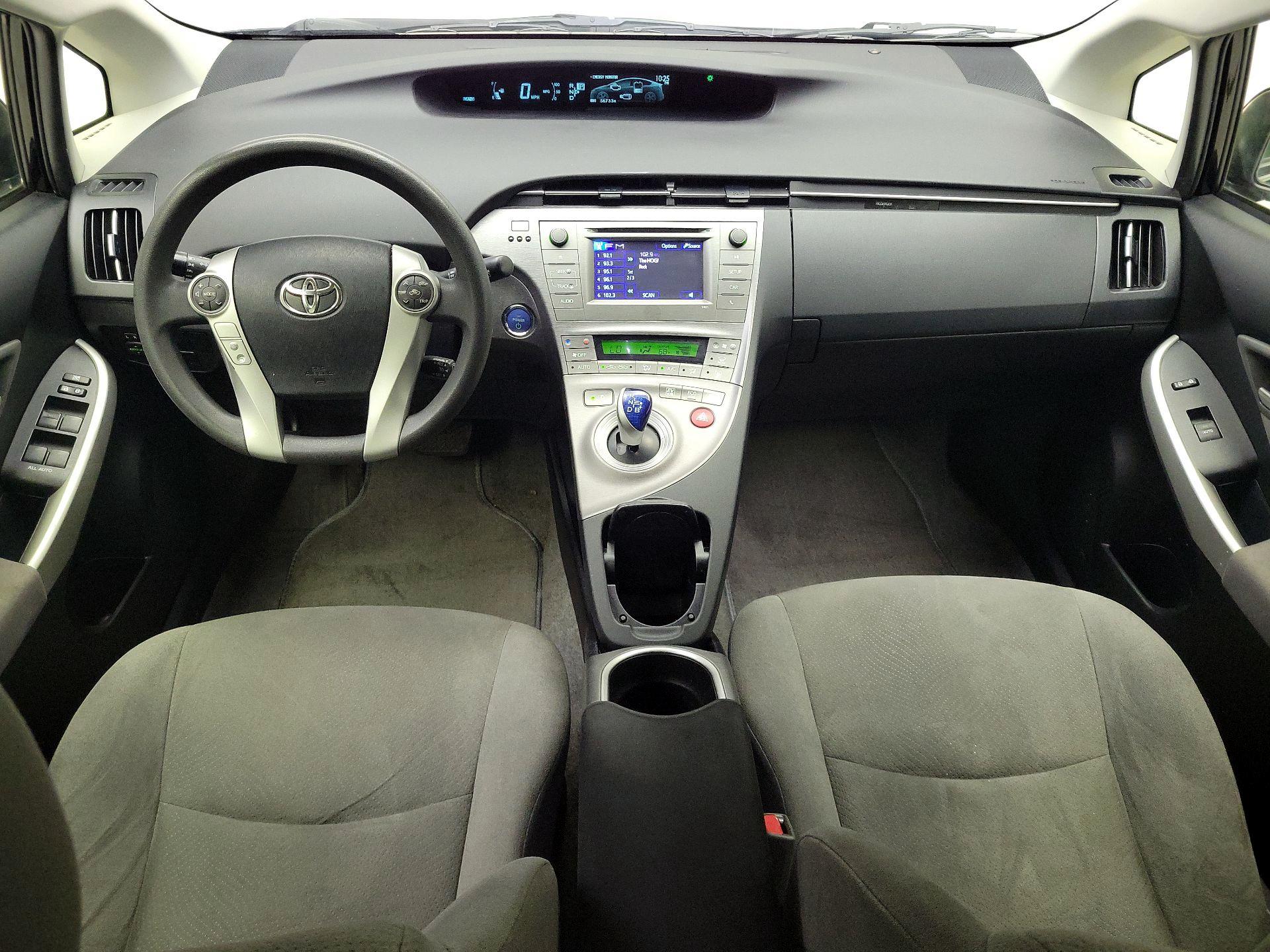 Thumbnail: 2015 Toyota Prius - 9