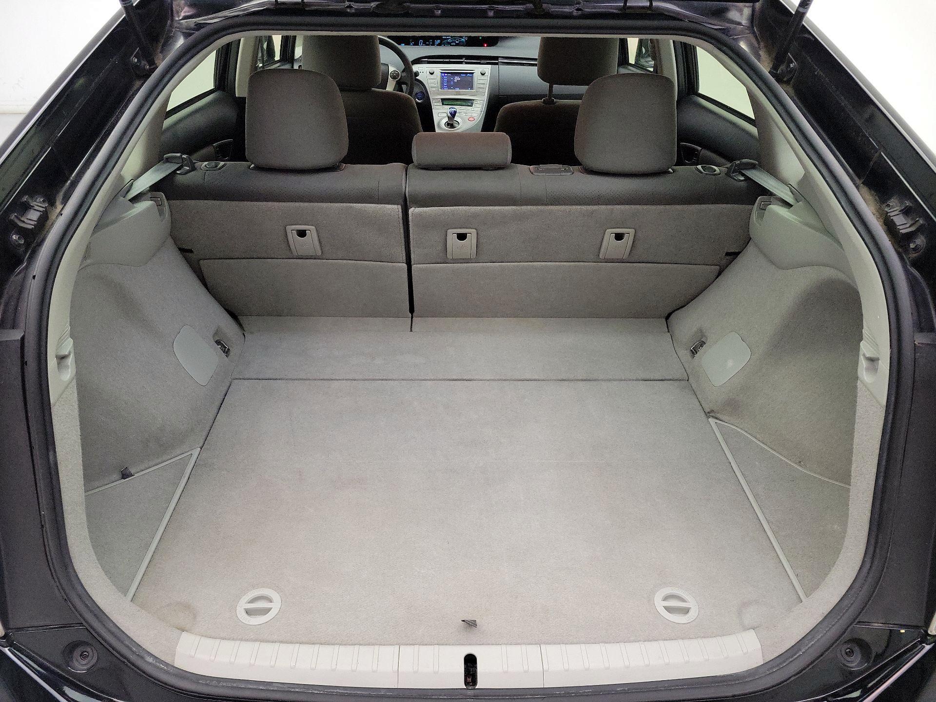 Thumbnail: 2015 Toyota Prius - 20