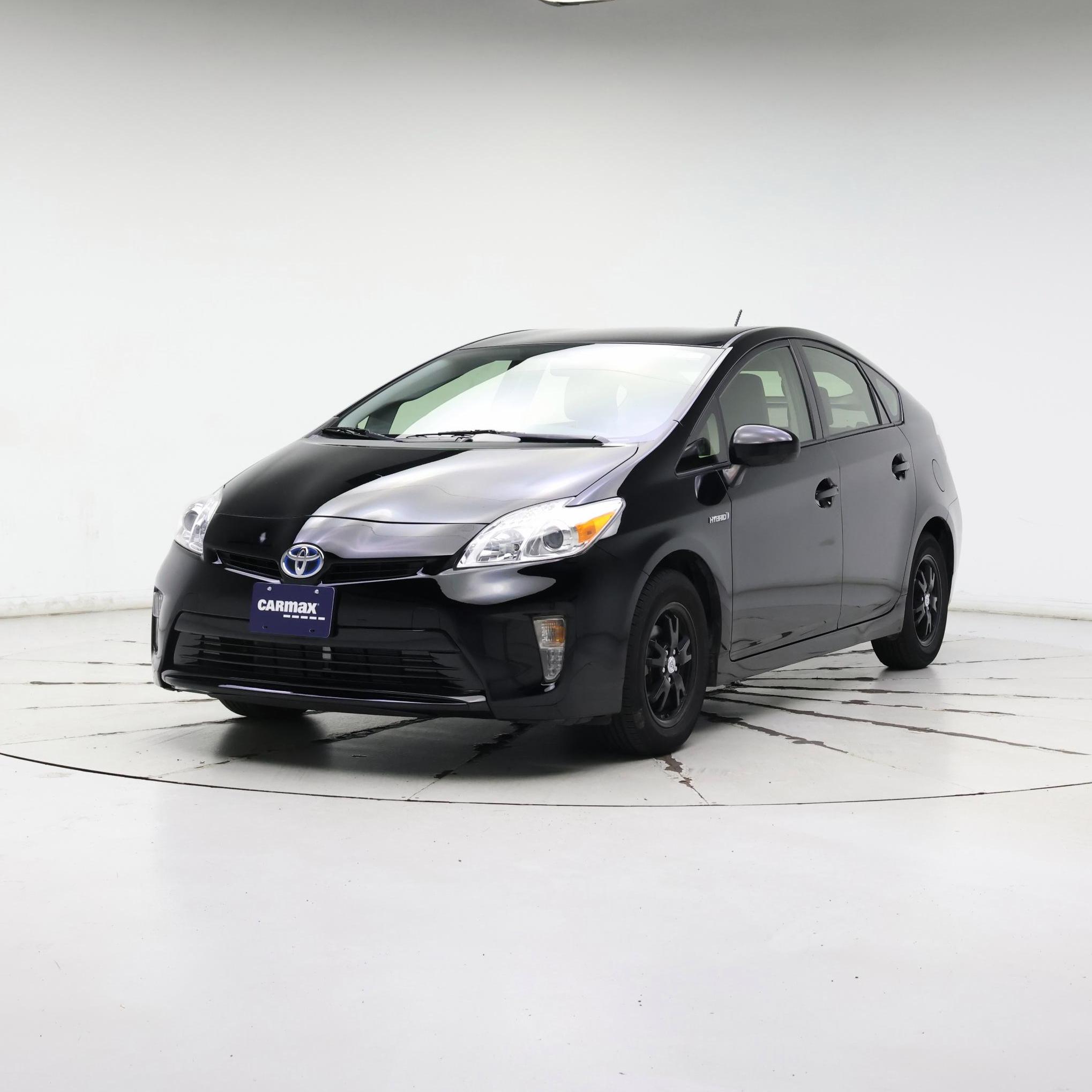 Thumbnail: 2015 Toyota Prius - 4