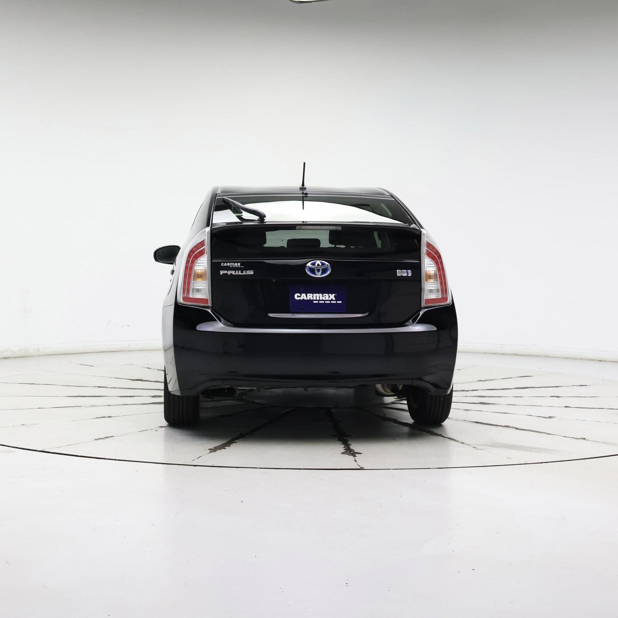 Thumbnail: 2015 Toyota Prius - 6