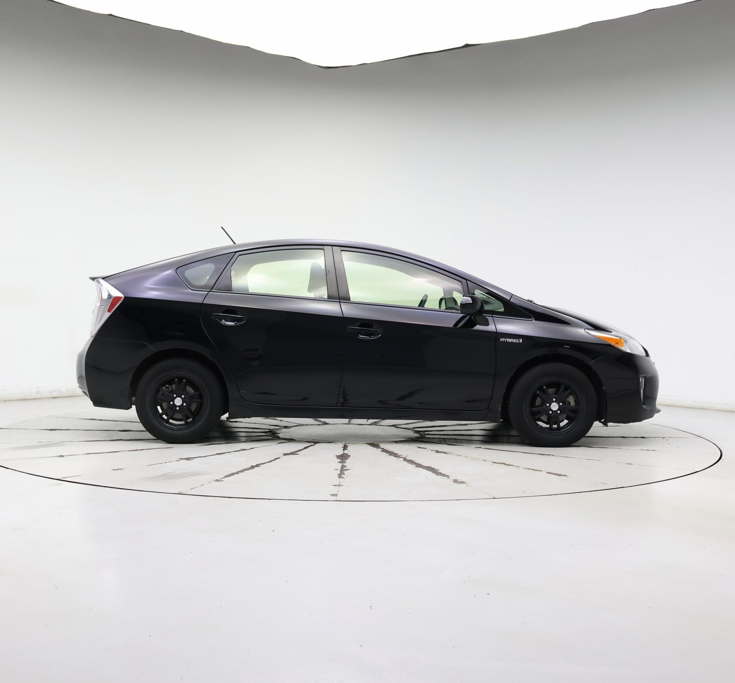Thumbnail: 2015 Toyota Prius - 7