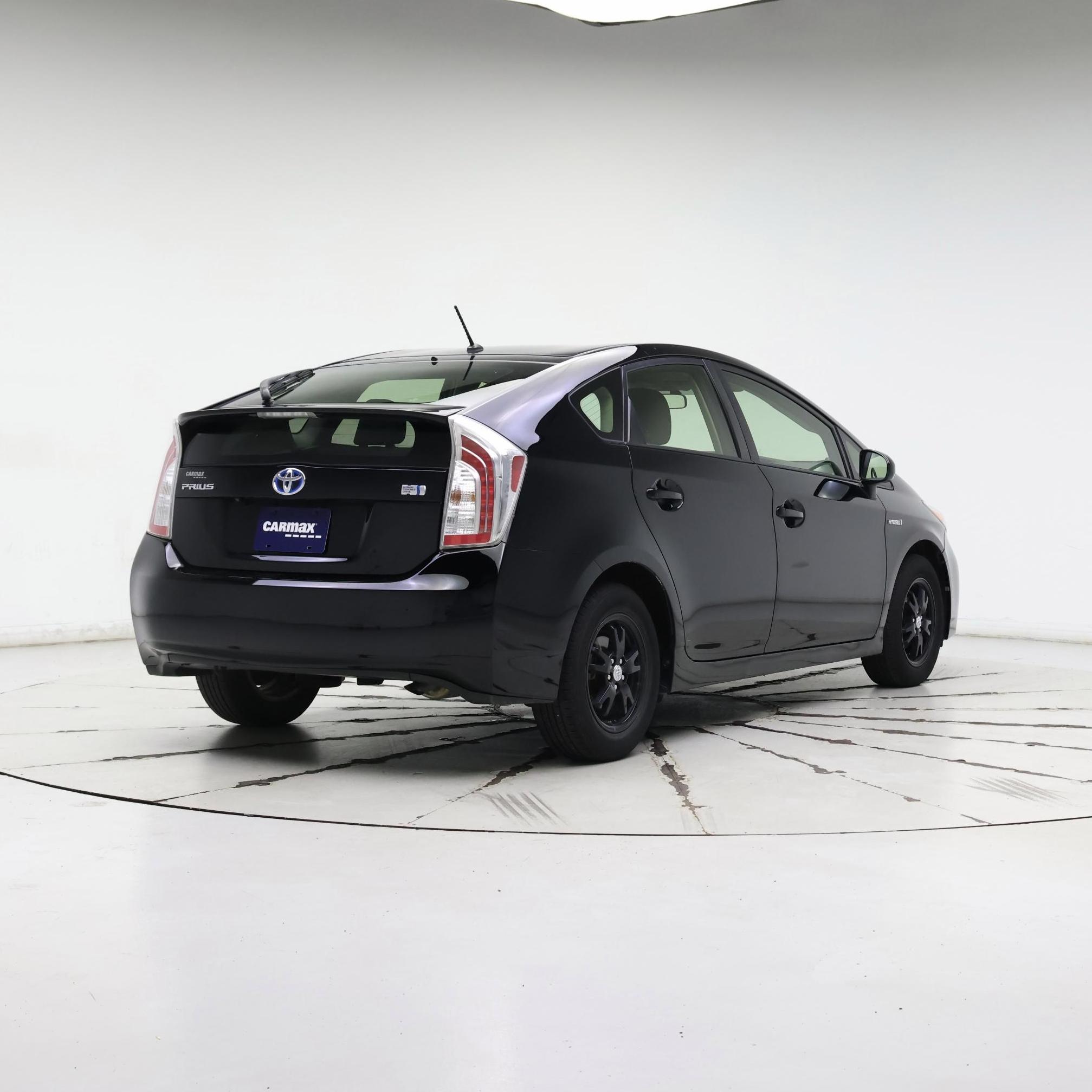 Thumbnail: 2015 Toyota Prius - 8