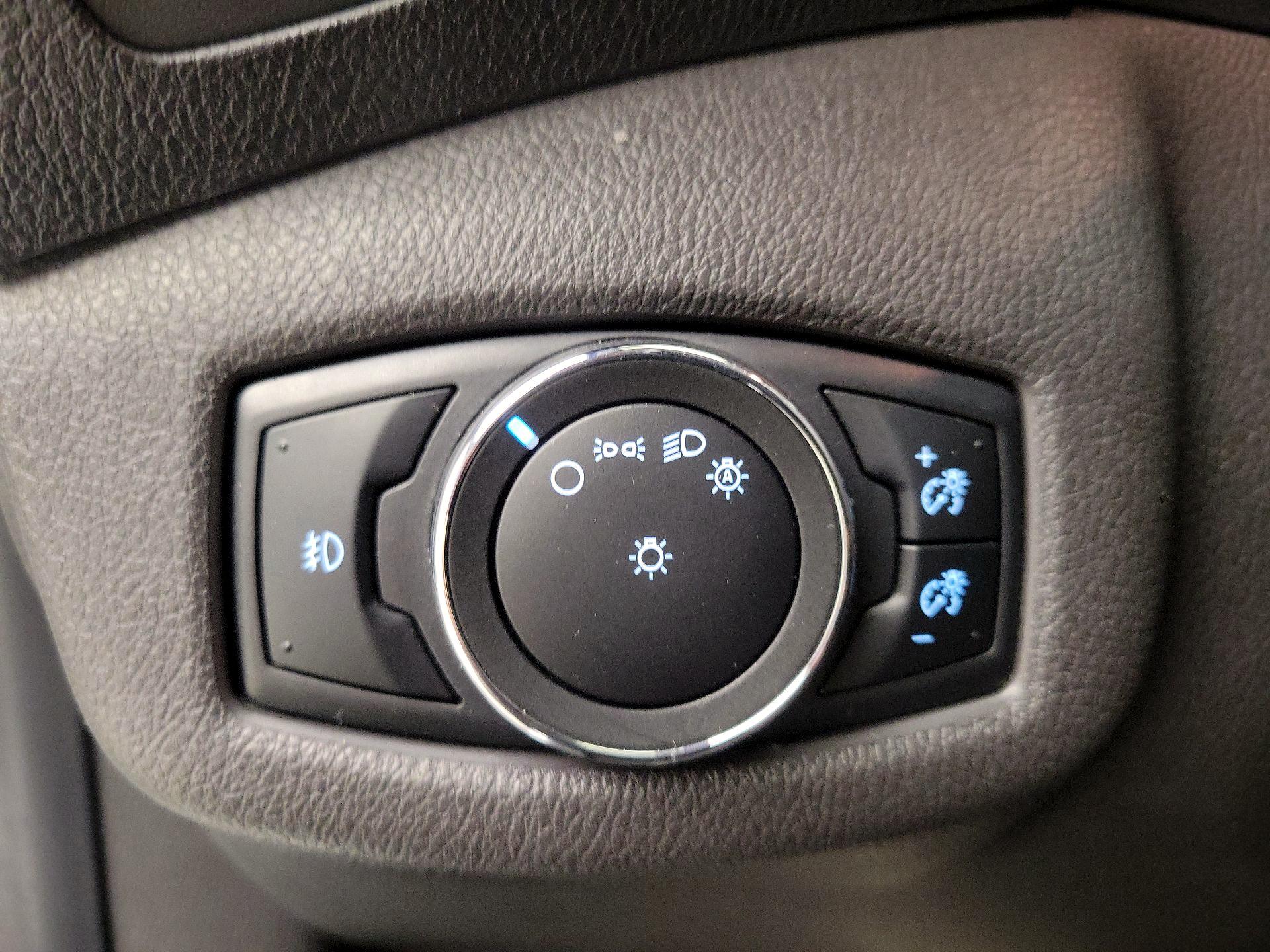 Thumbnail: 2018 Ford Transit Series - 13