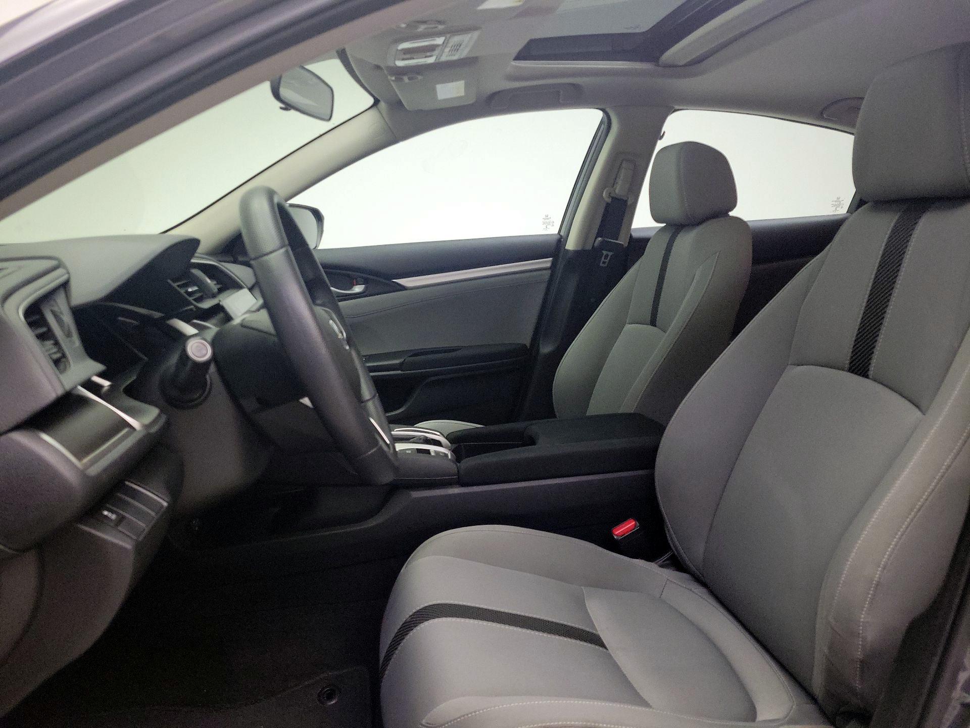 Thumbnail: 2016 Honda Civic - 11