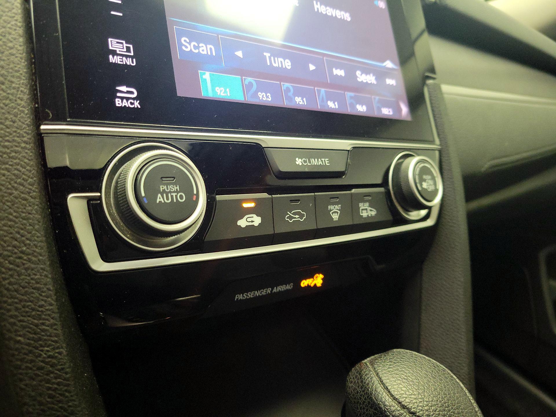 Thumbnail: 2016 Honda Civic - 15