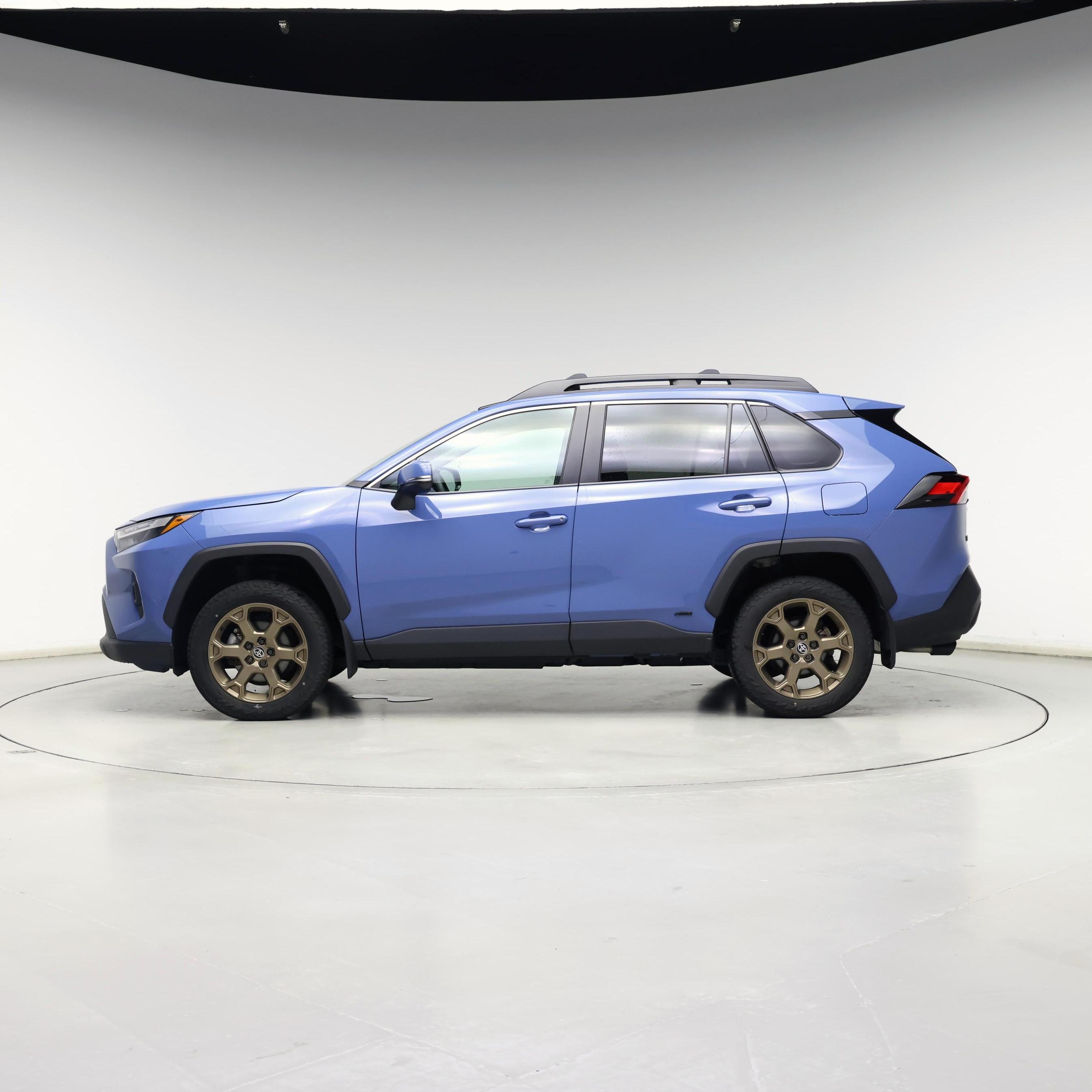 Thumbnail: 2023 Toyota RAV4 - 3