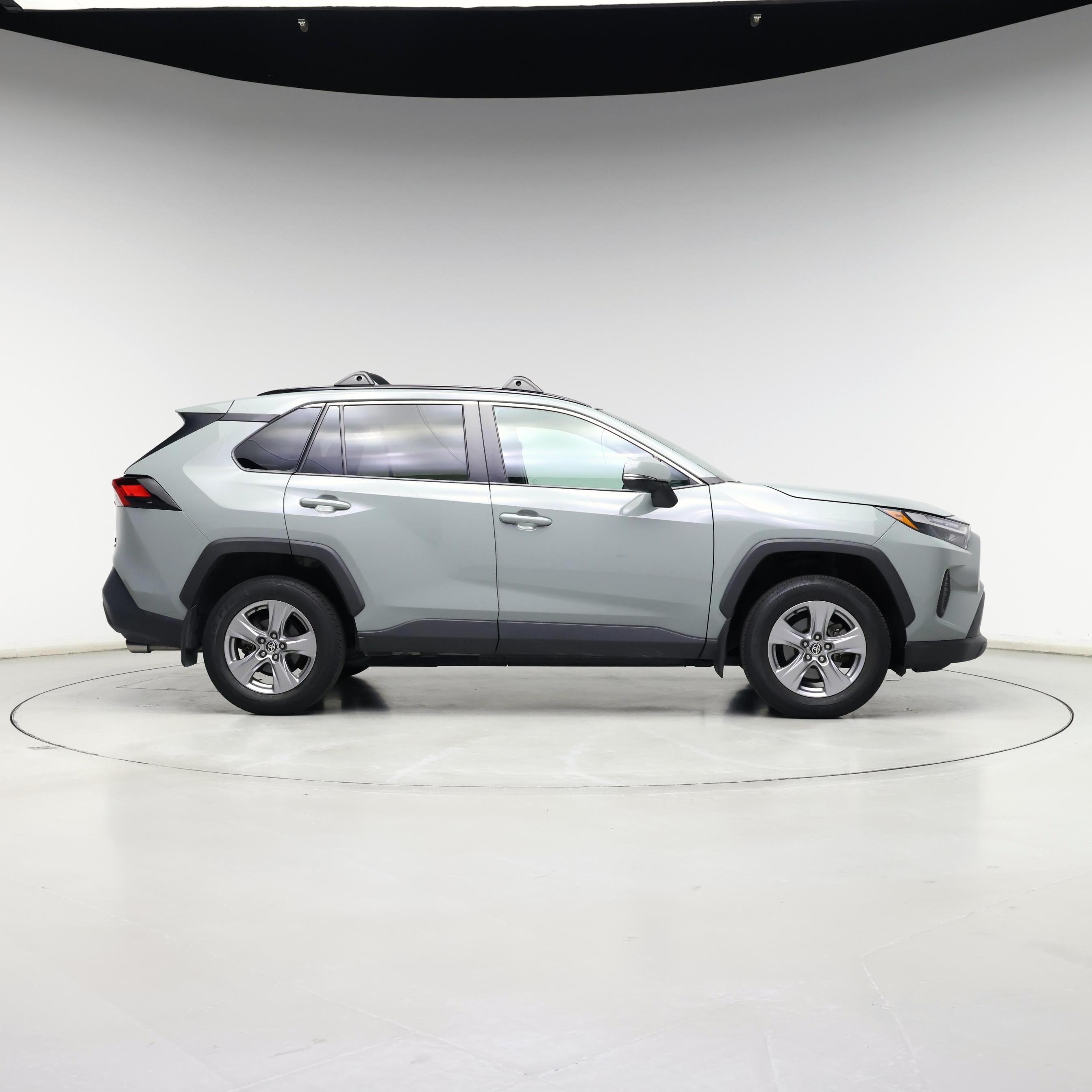 Thumbnail: 2022 Toyota RAV4 - 7