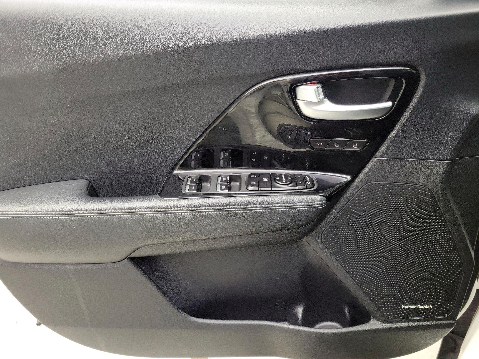 Thumbnail: 2019 Kia Niro - 12
