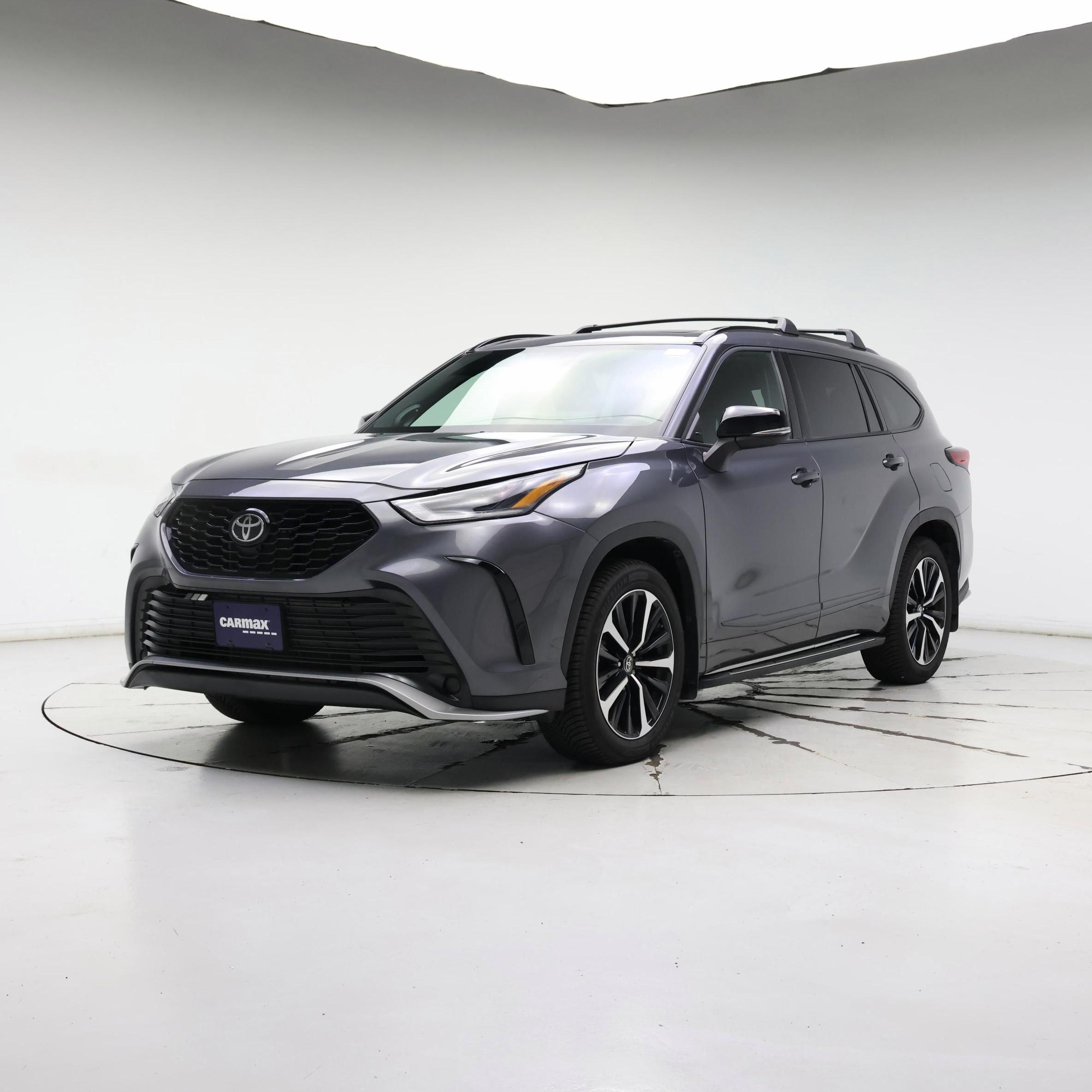 Thumbnail: 2021 Toyota Highlander - 4