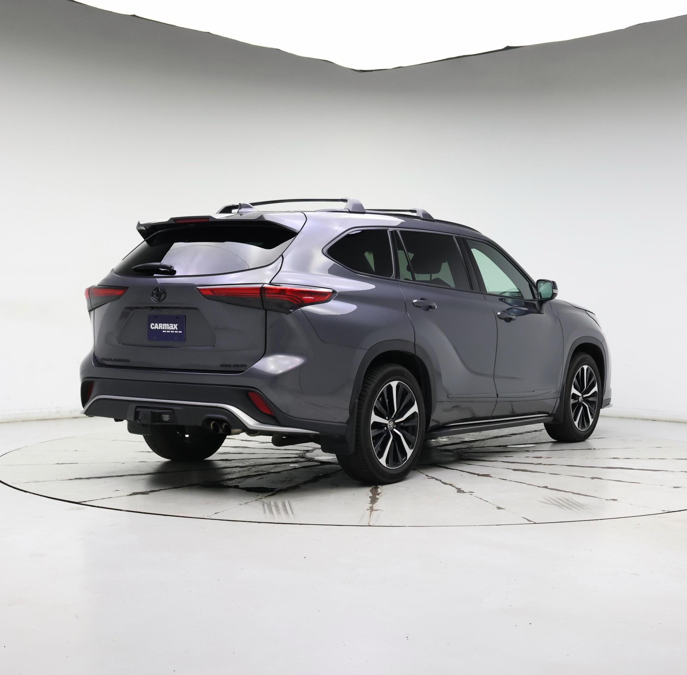 Thumbnail: 2021 Toyota Highlander - 8