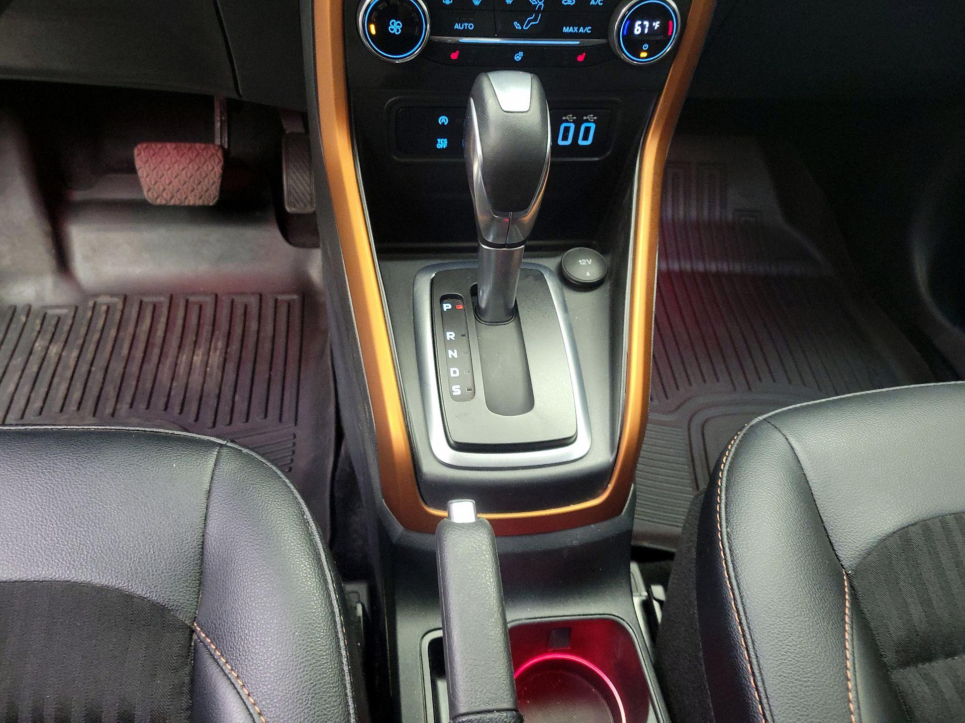 Thumbnail: 2018 Ford EcoSport - 18