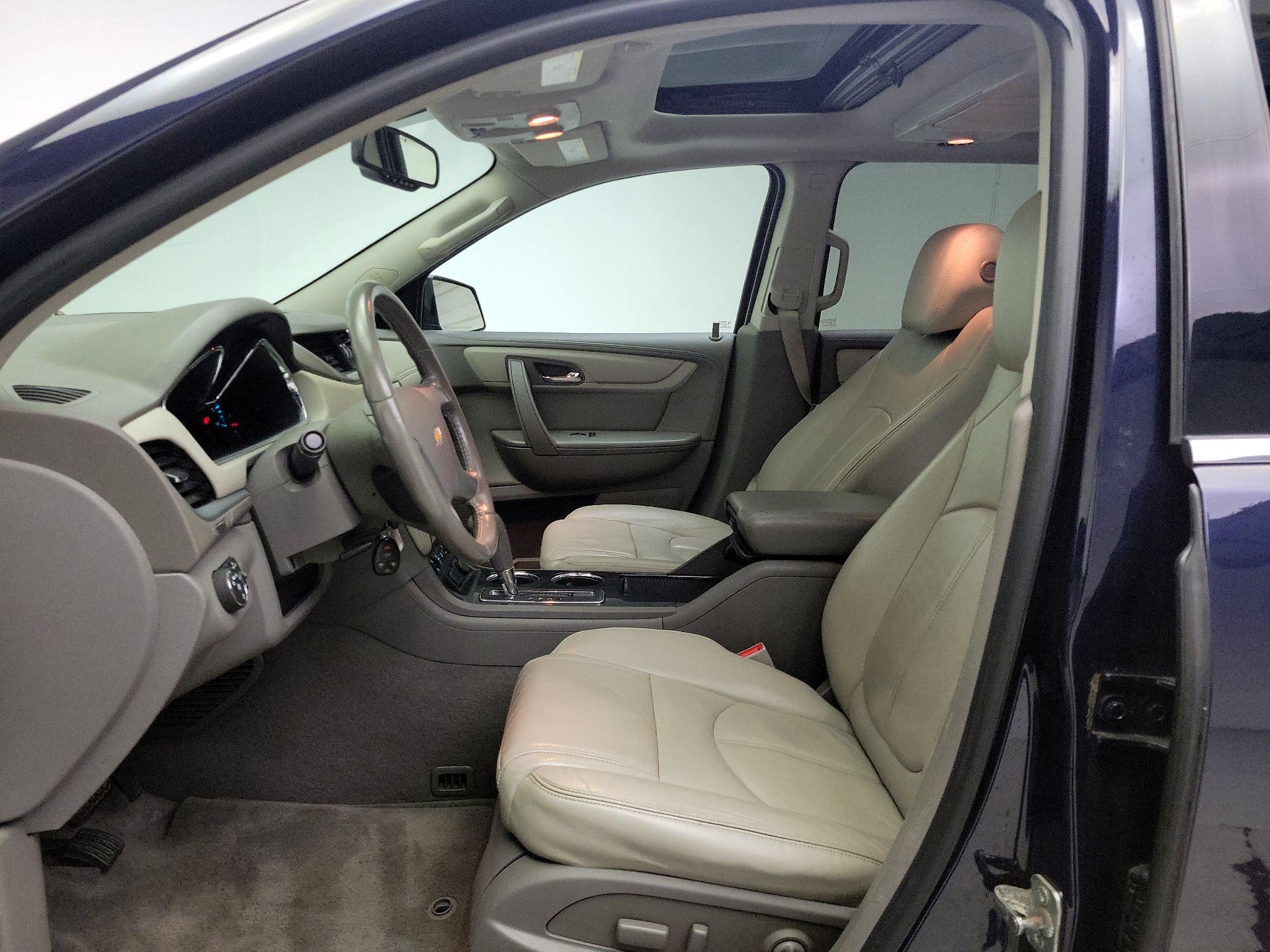 Thumbnail: 2017 Chevrolet Traverse - 20