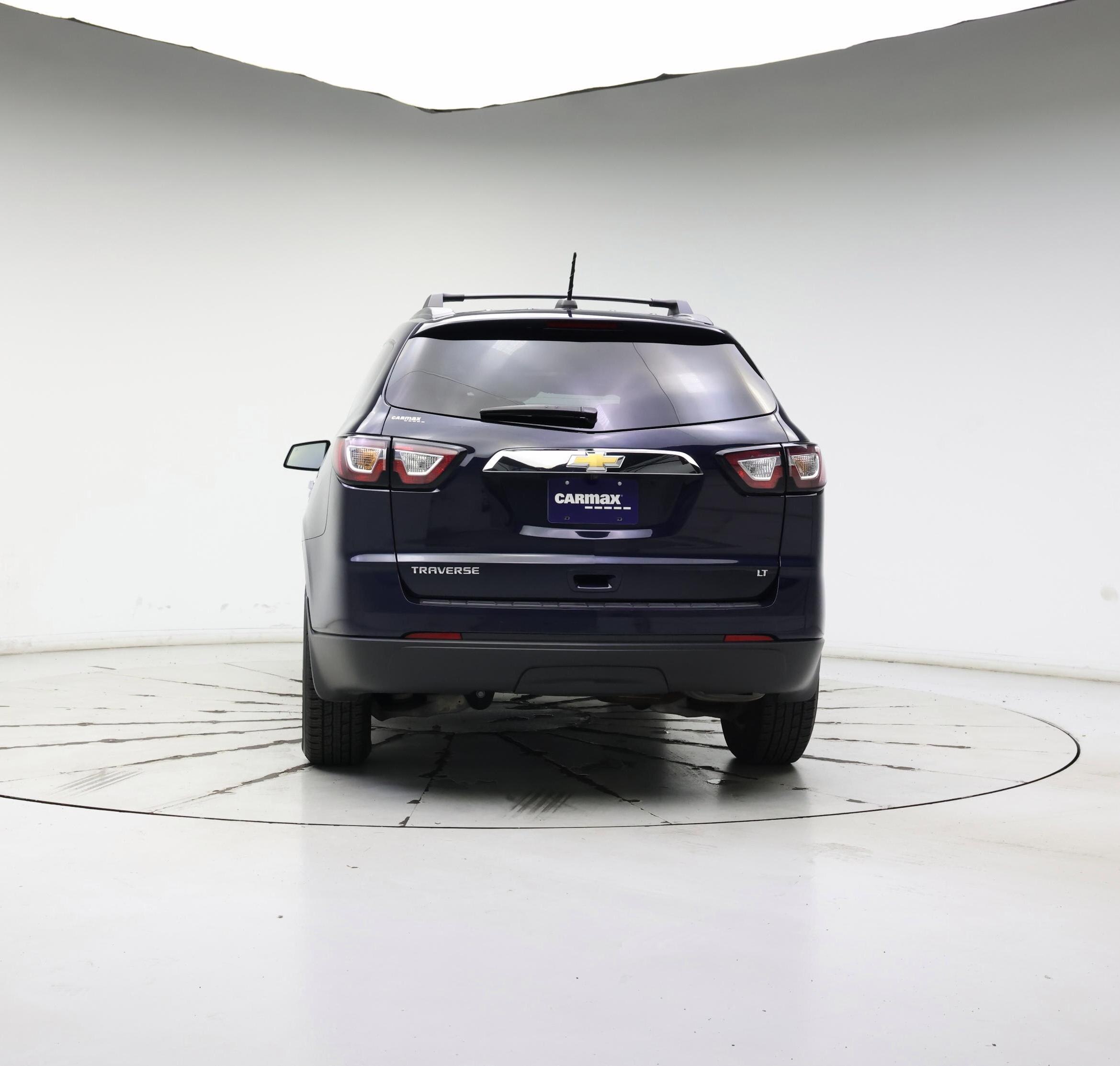 Thumbnail: 2017 Chevrolet Traverse - 6
