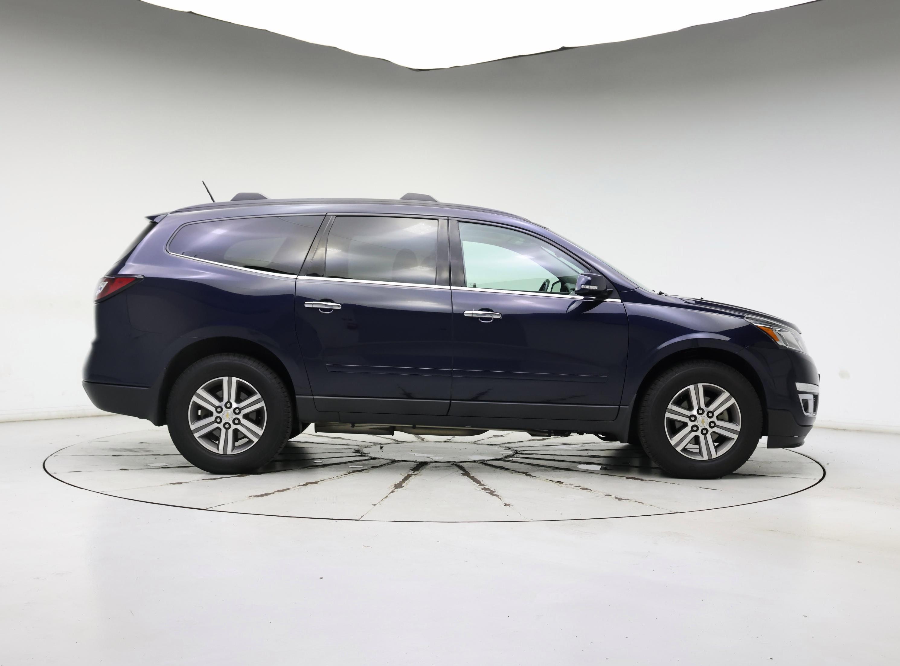 Thumbnail: 2017 Chevrolet Traverse - 7