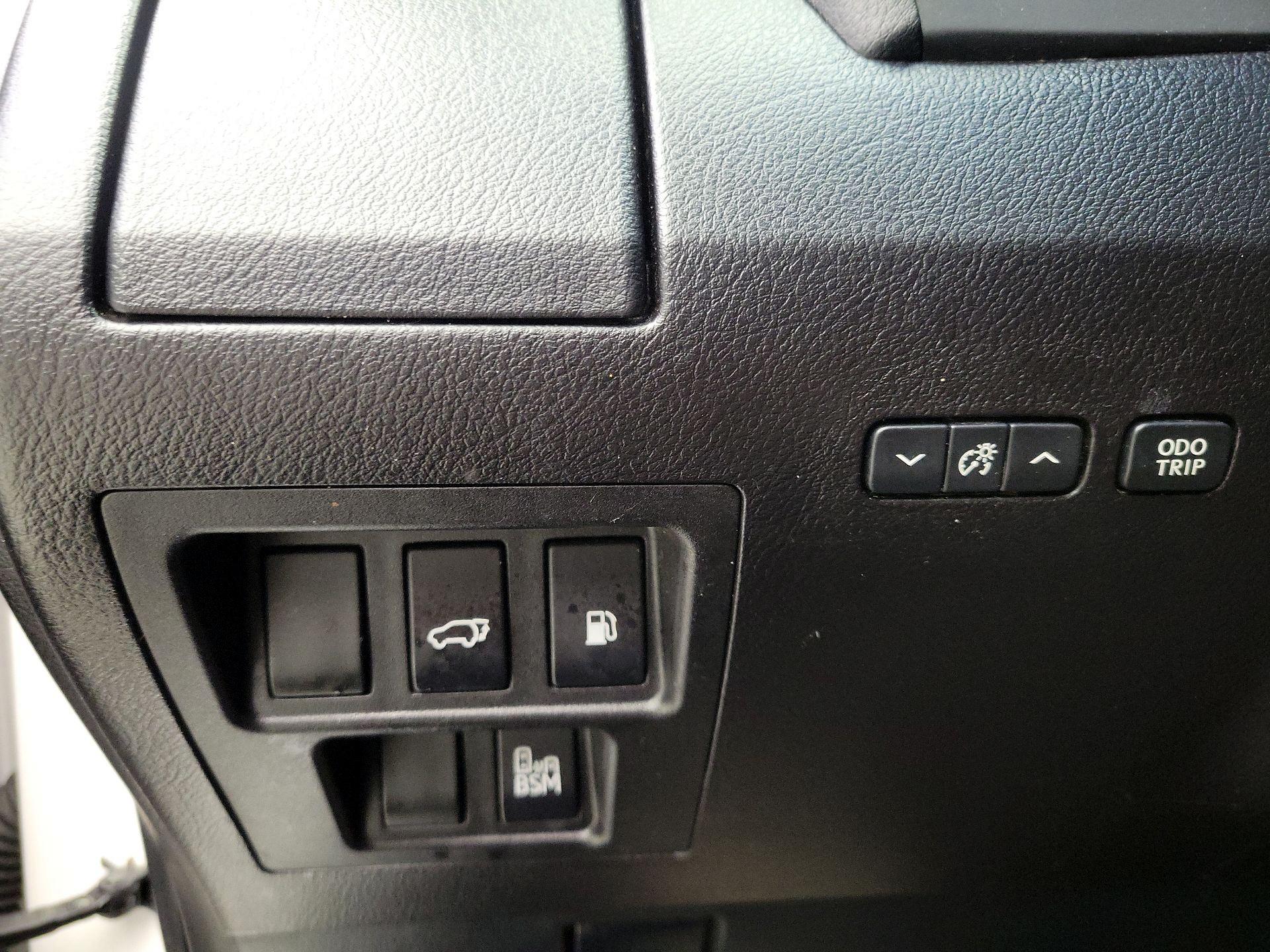 Thumbnail: 2015 Lexus RX - 13