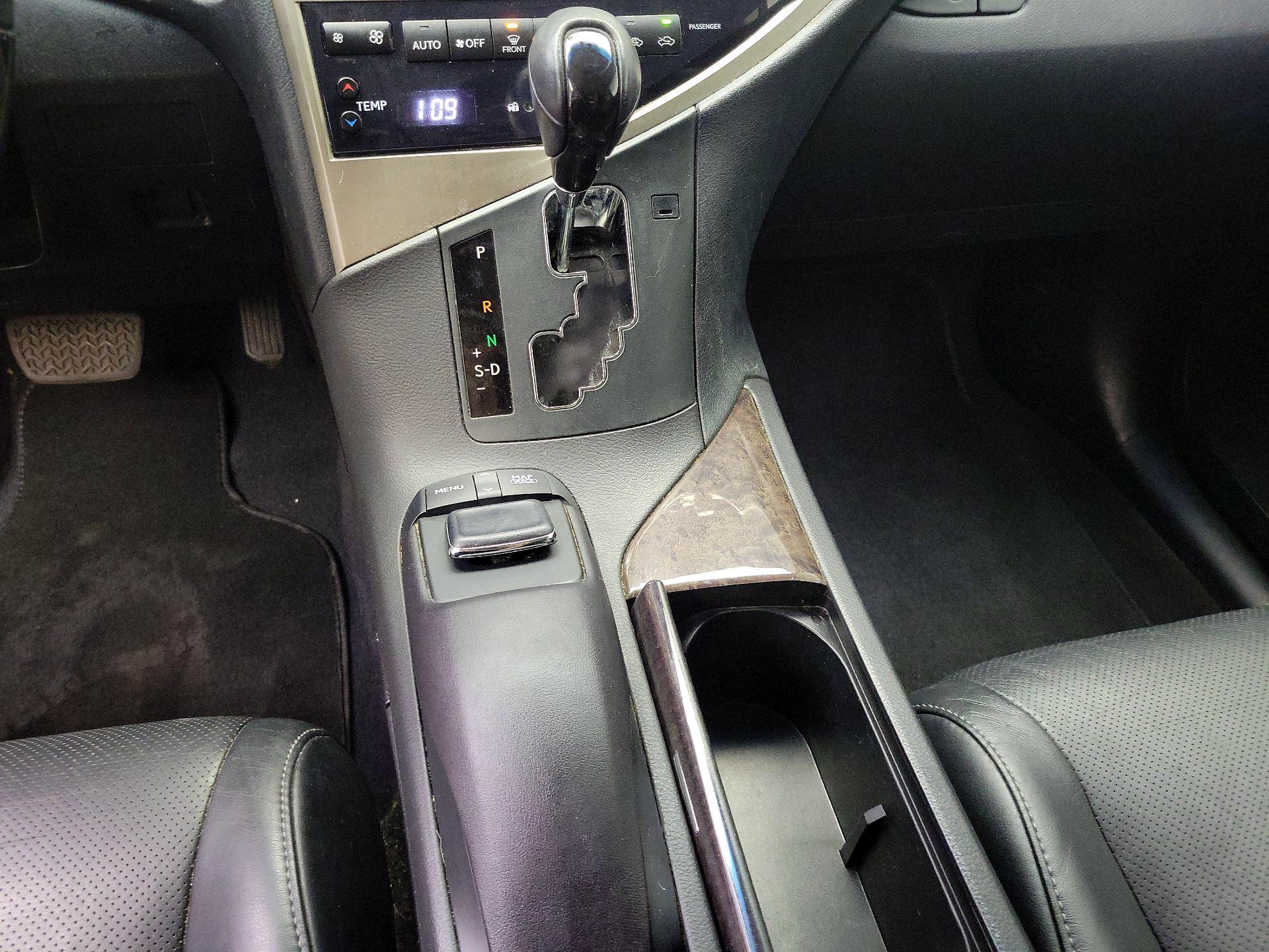 Thumbnail: 2015 Lexus RX - 18