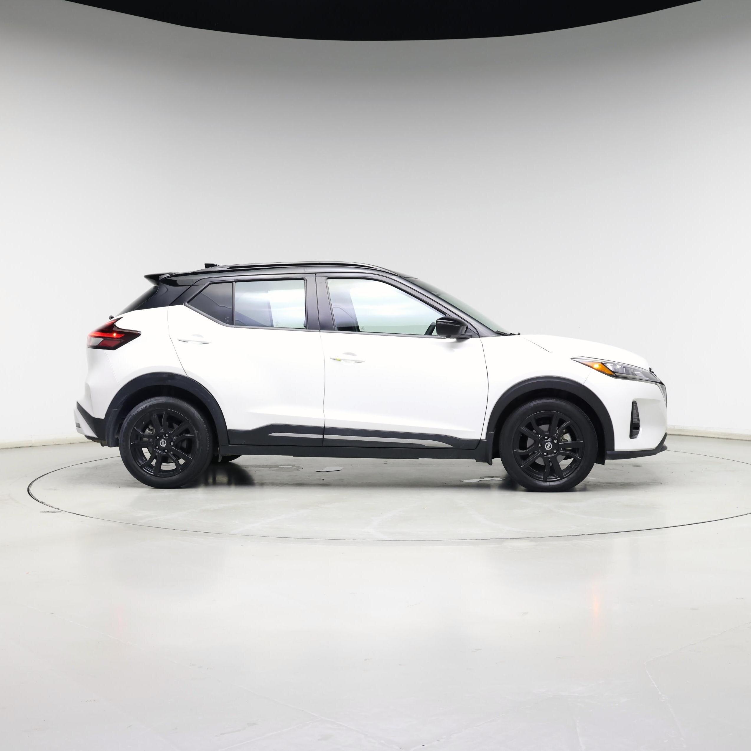 Thumbnail: 2021 Nissan Kicks - 7