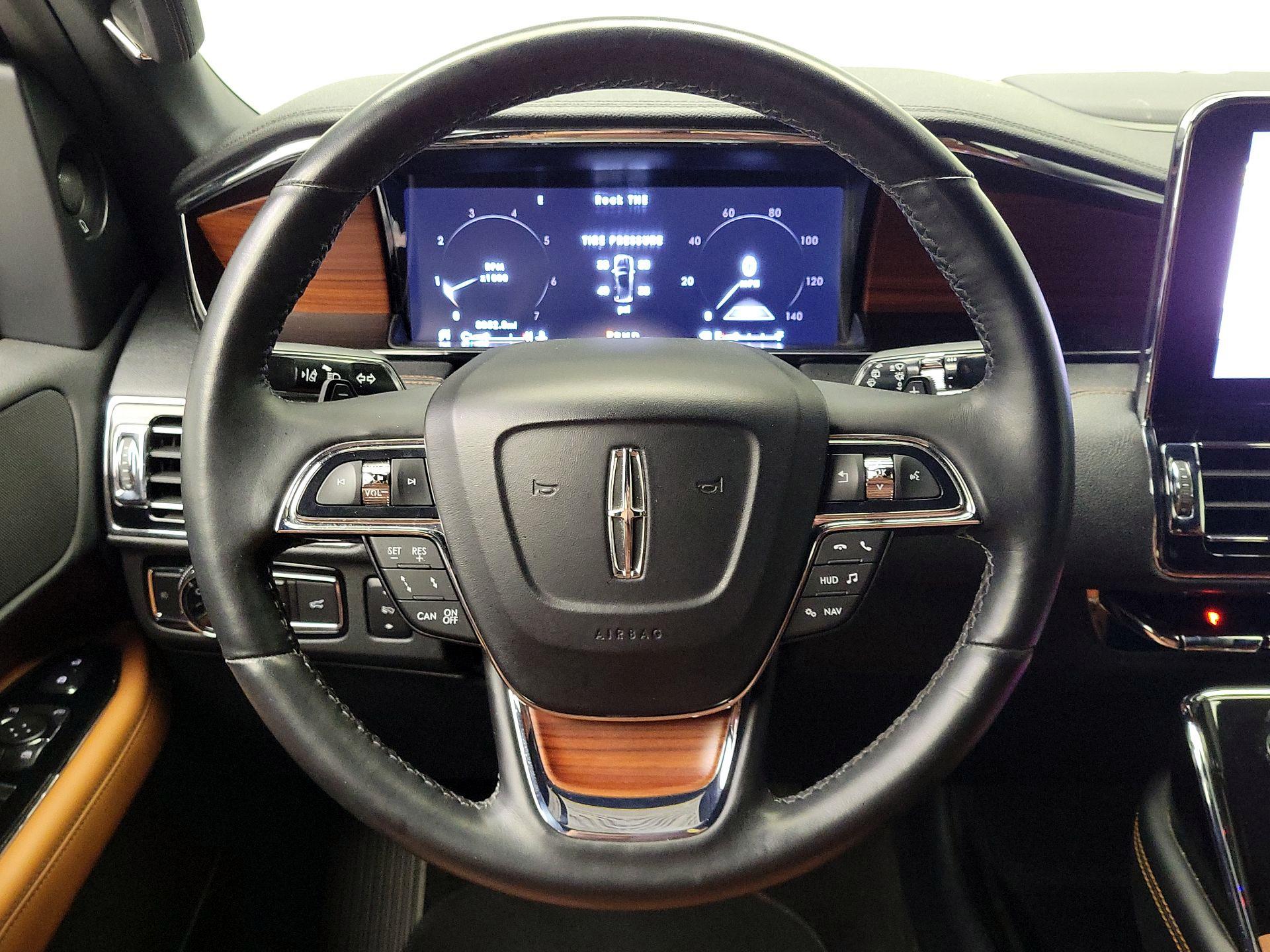 Thumbnail: 2019 Lincoln Navigator - 10