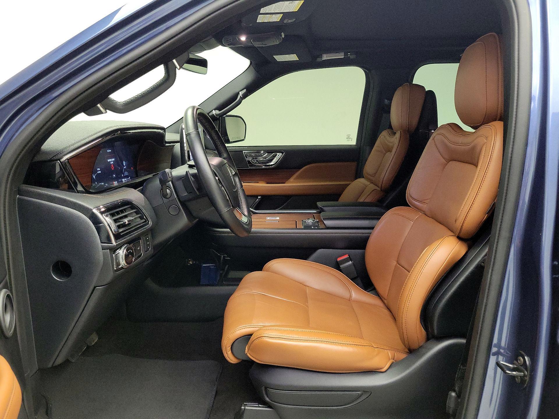Thumbnail: 2019 Lincoln Navigator - 11