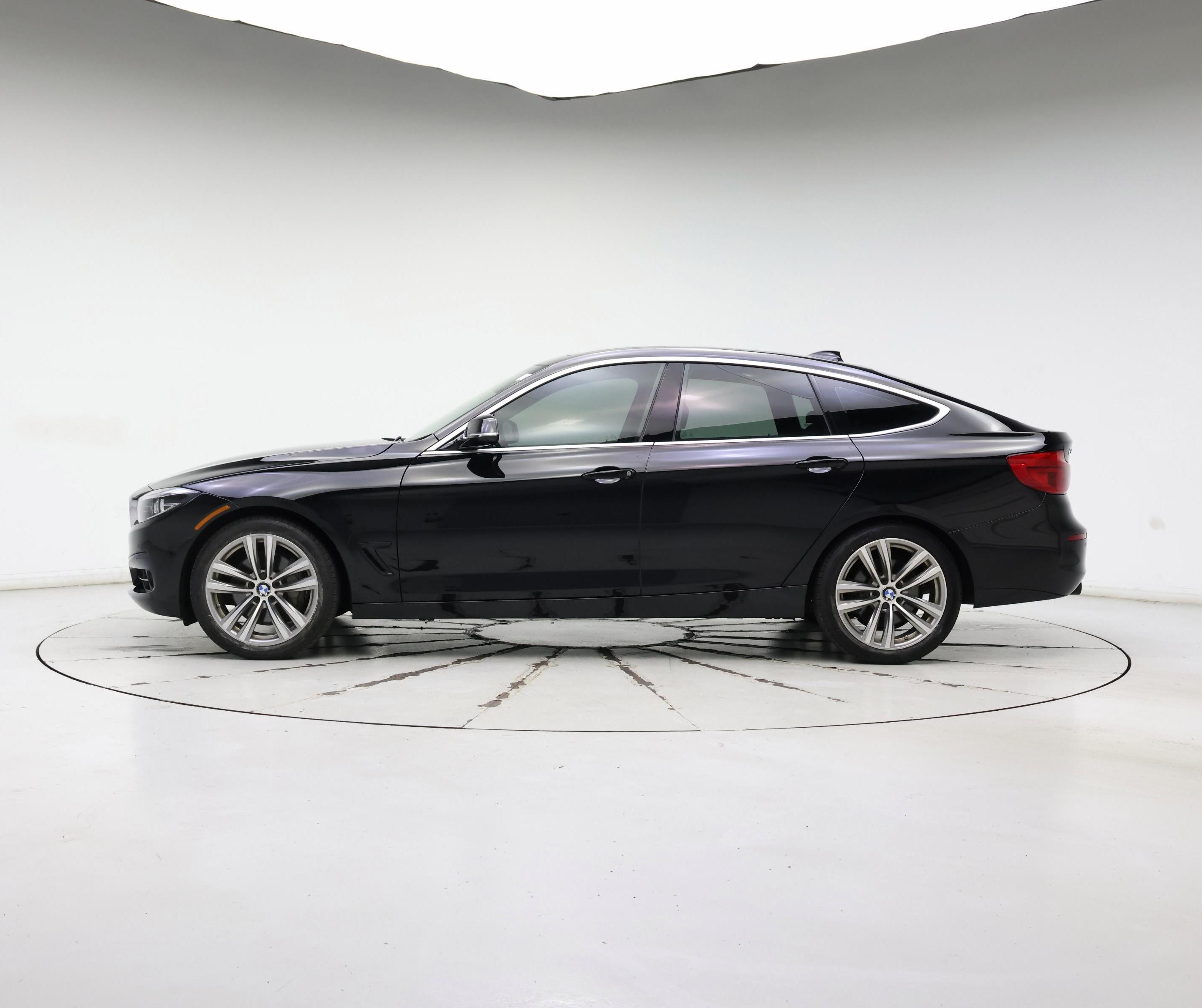 Thumbnail: 2017 BMW 3 Series - 3