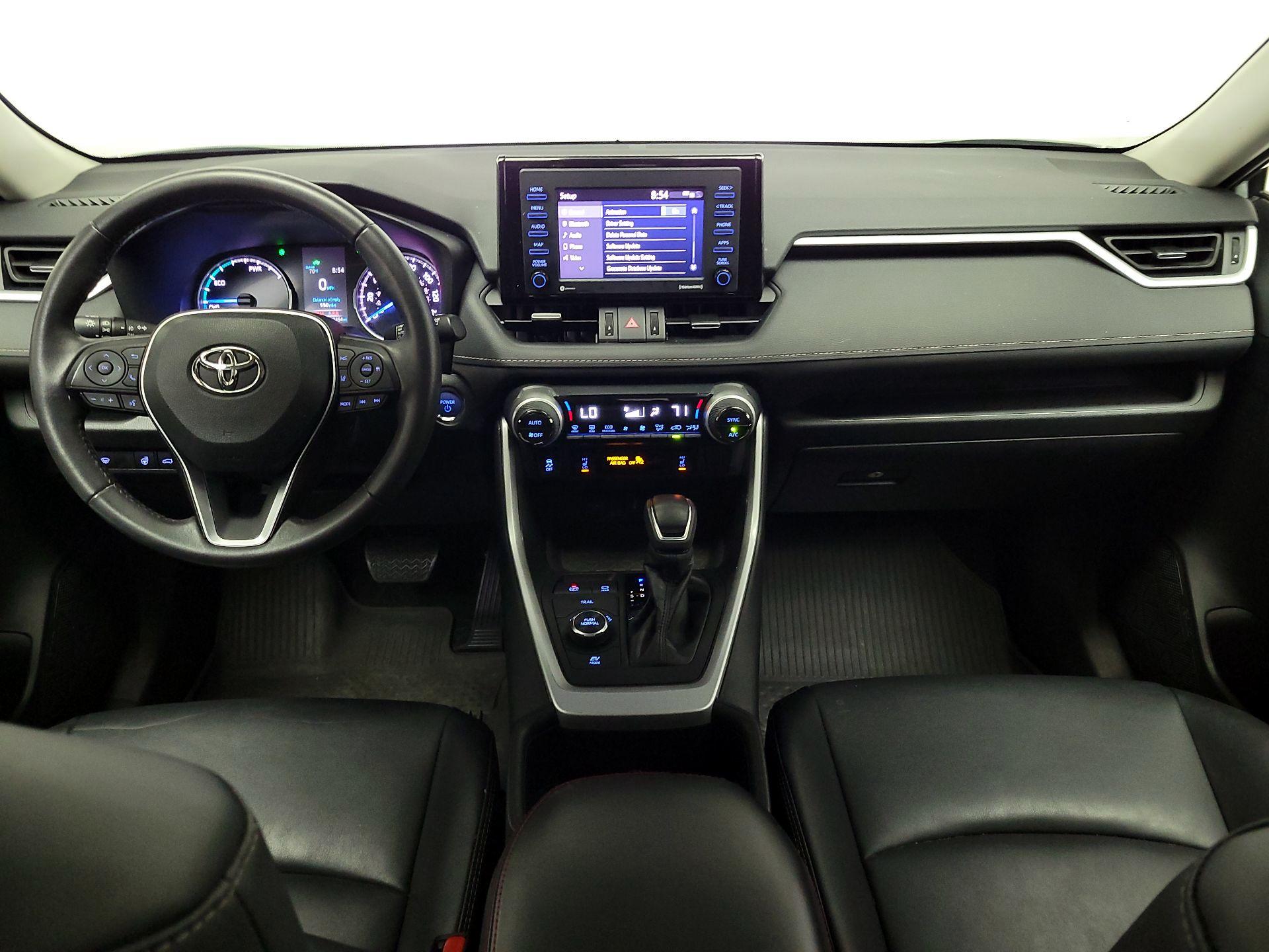 Thumbnail: 2022 Toyota RAV4 - 9