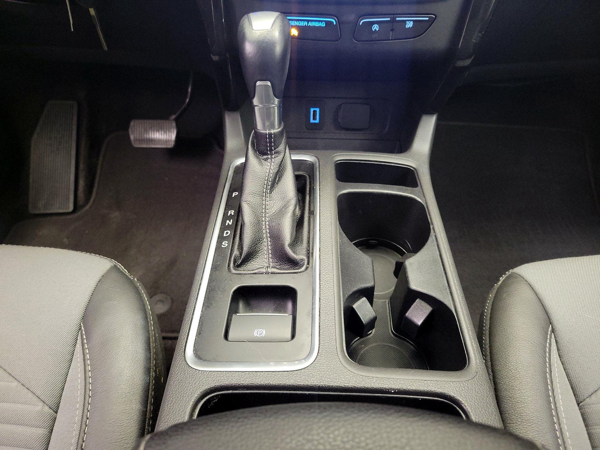 Thumbnail: 2018 Ford Escape - 17