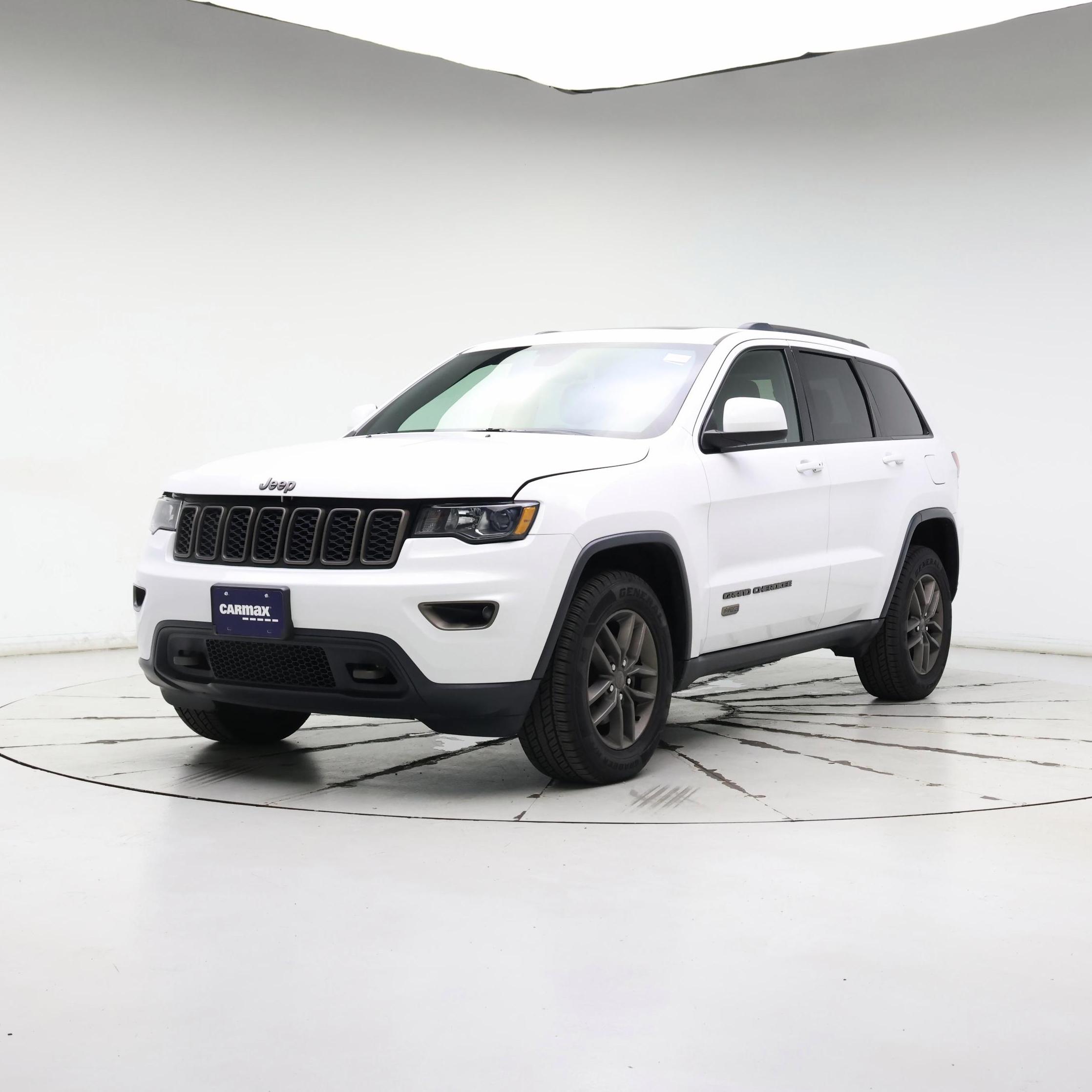 Thumbnail: 2016 Jeep Grand Cherokee - 4