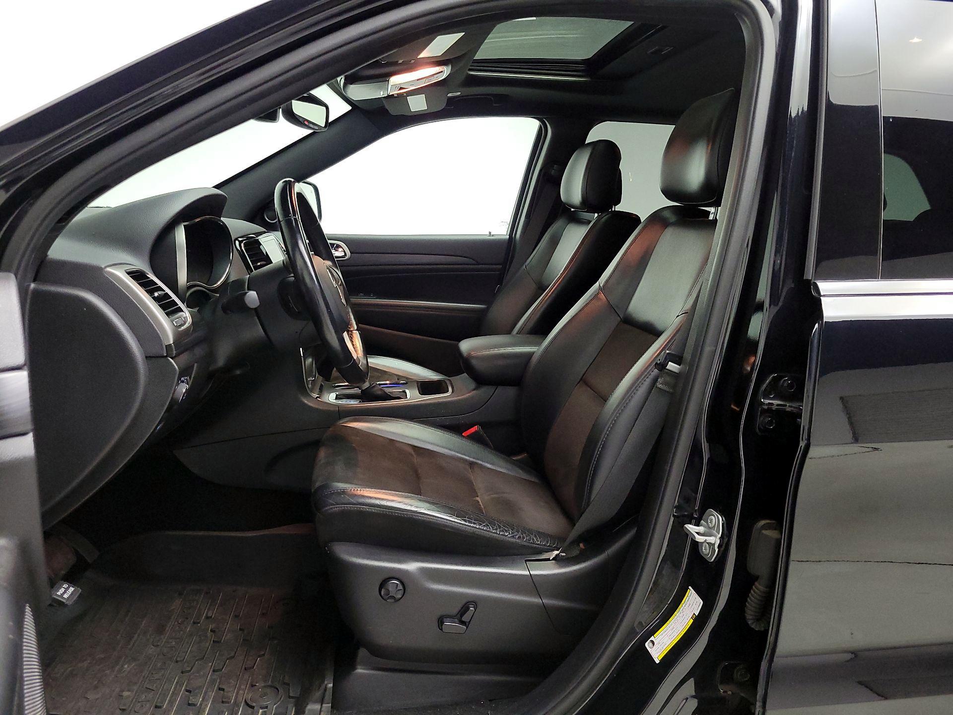 Thumbnail: 2020 Jeep Grand Cherokee - 11