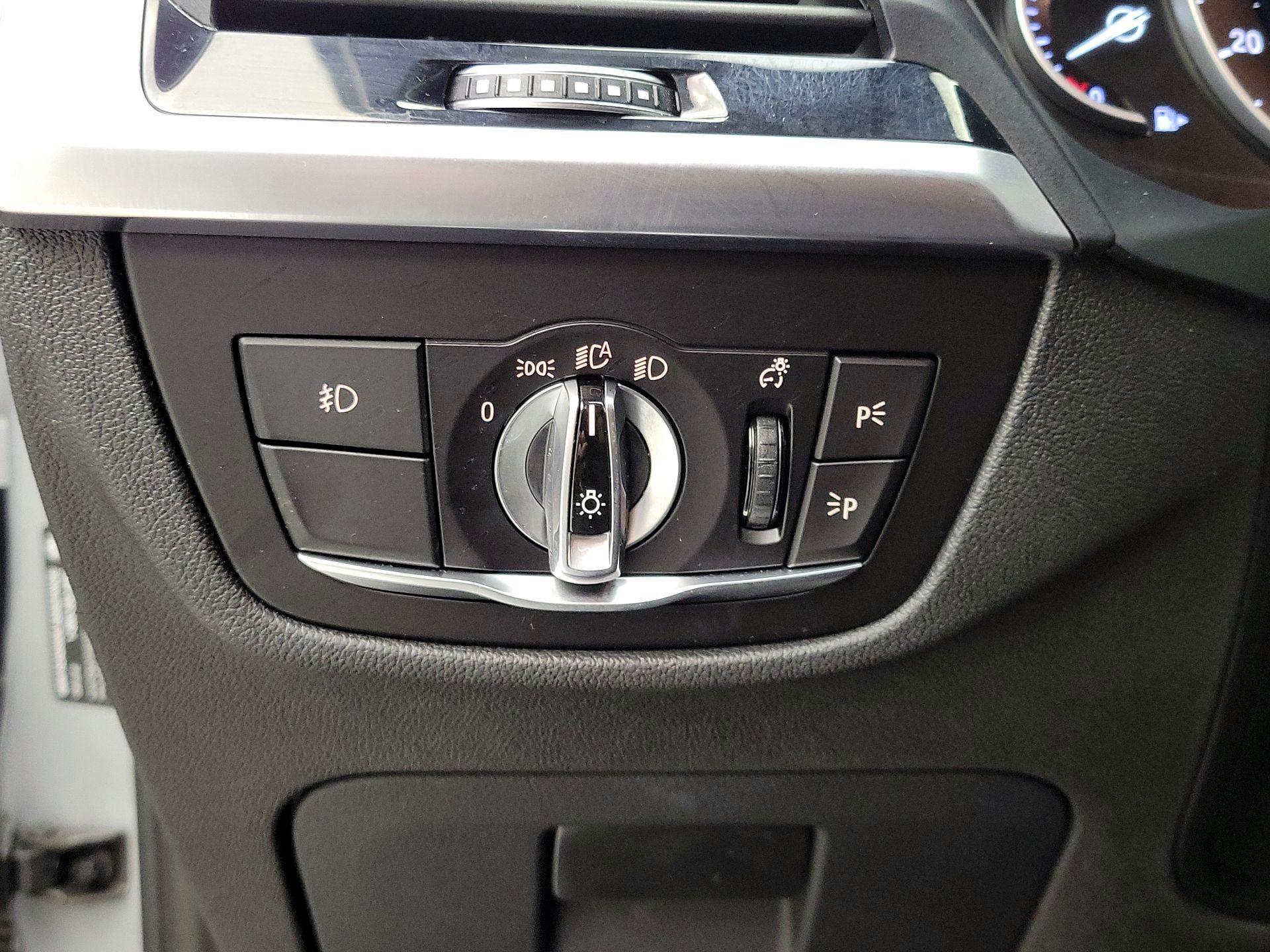 Thumbnail: 2019 BMW X4 - 13