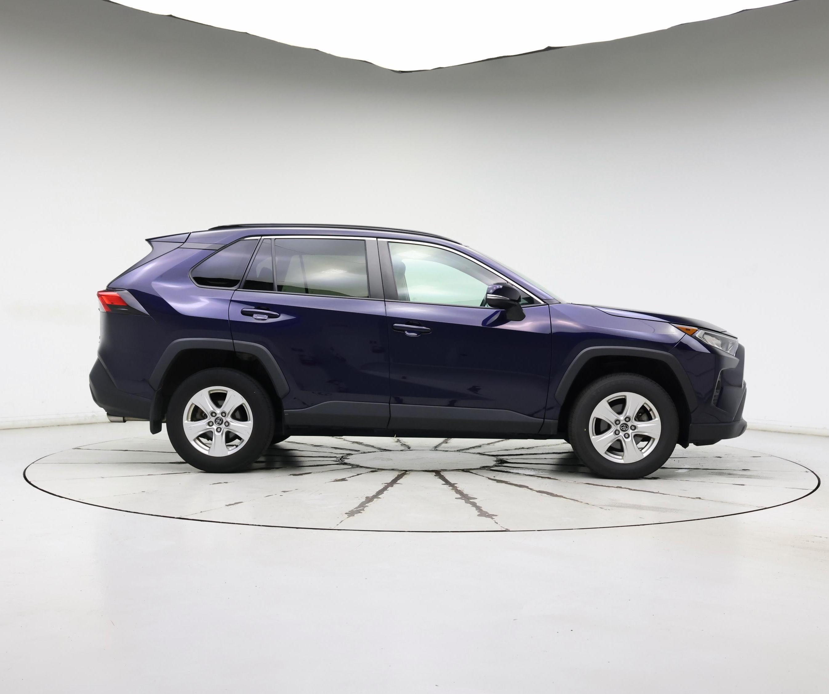 Thumbnail: 2021 Toyota RAV4 - 7