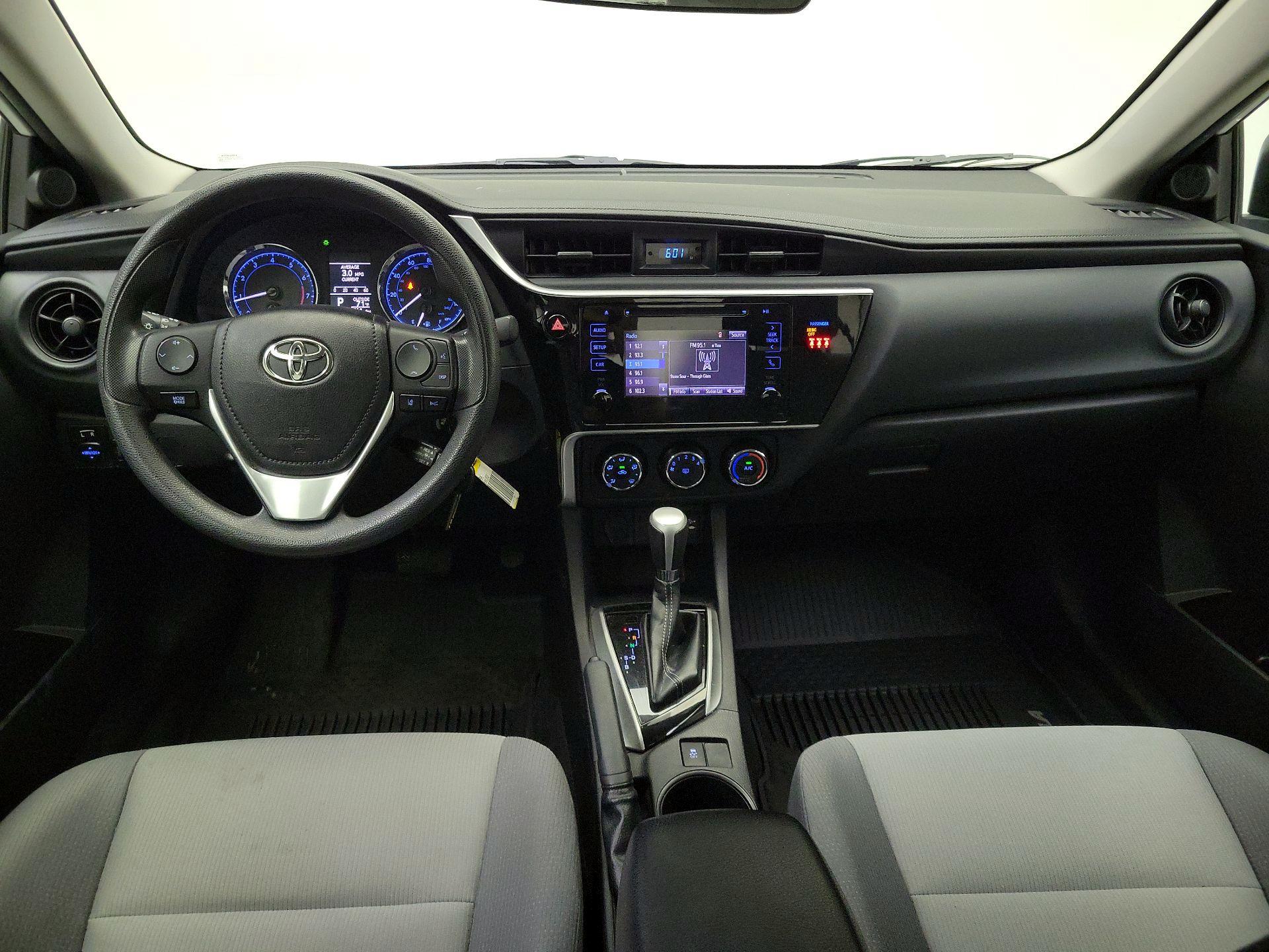 Thumbnail: 2018 Toyota Corolla - 9
