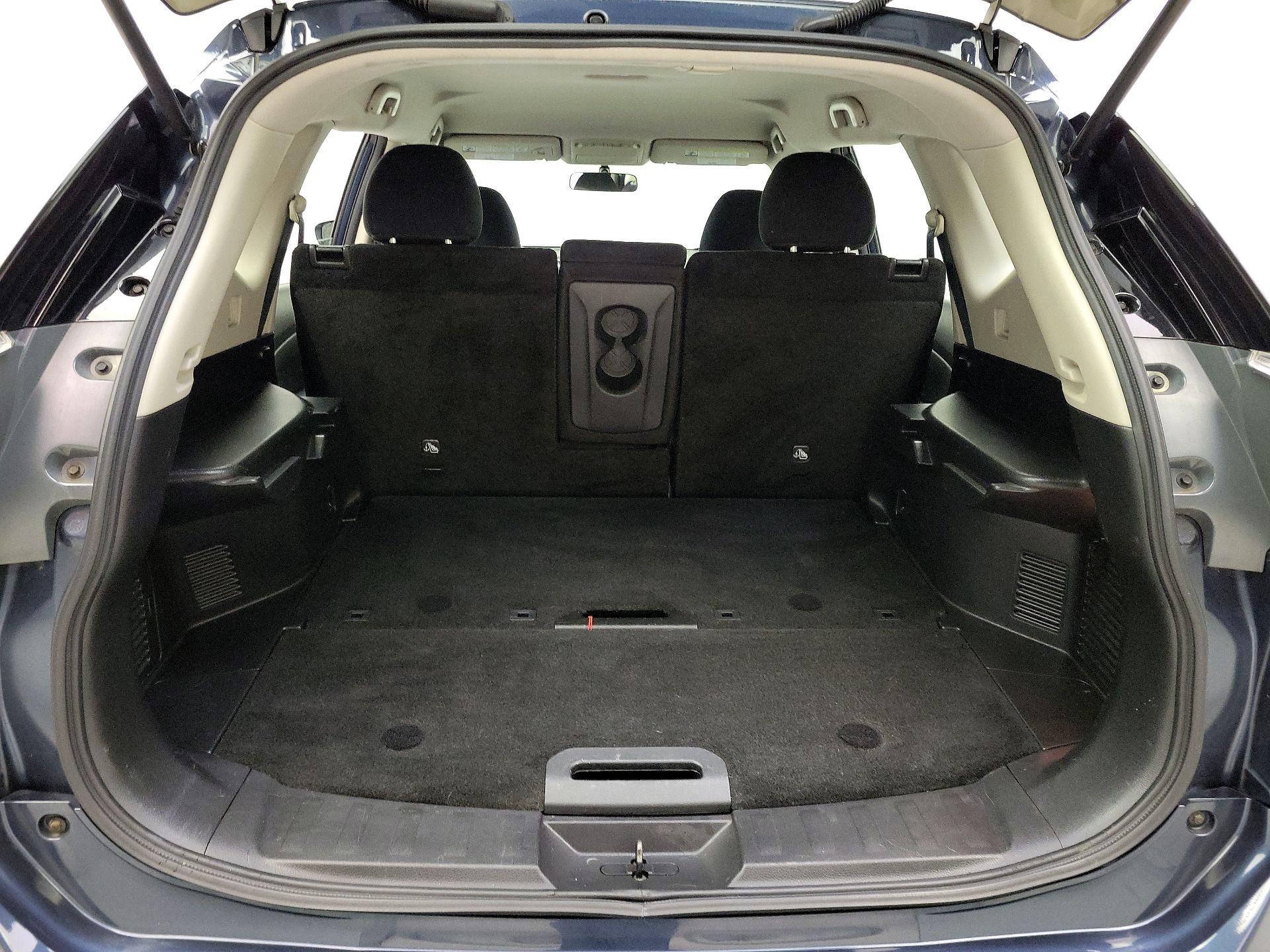Thumbnail: 2016 Nissan Rogue - 20