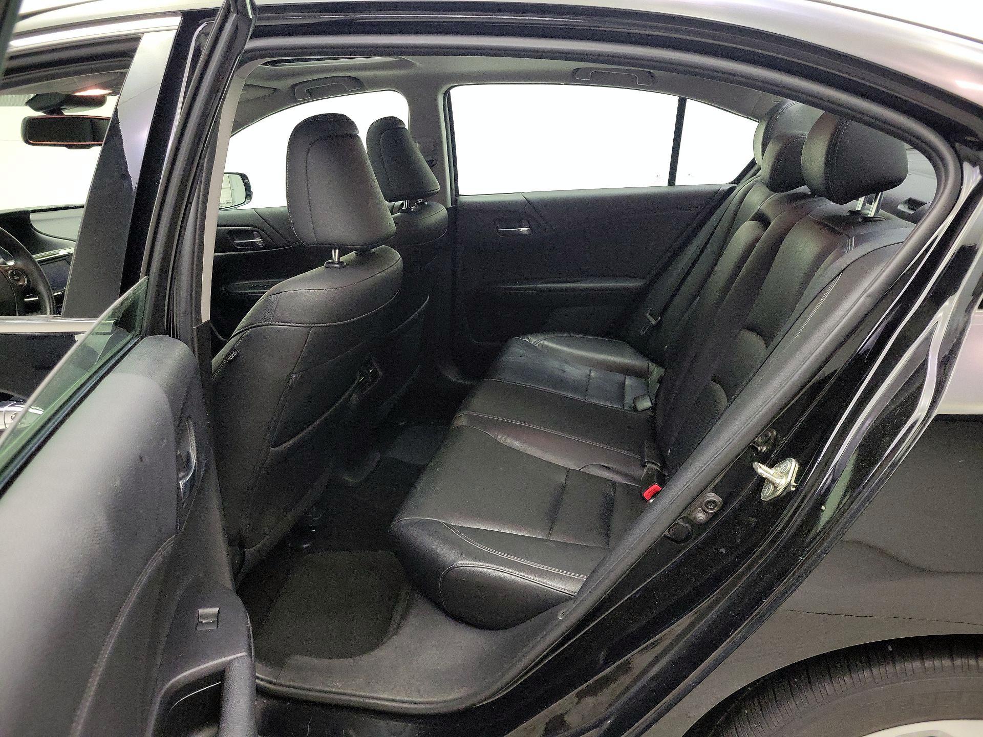 Thumbnail: 2015 Honda Accord - 20