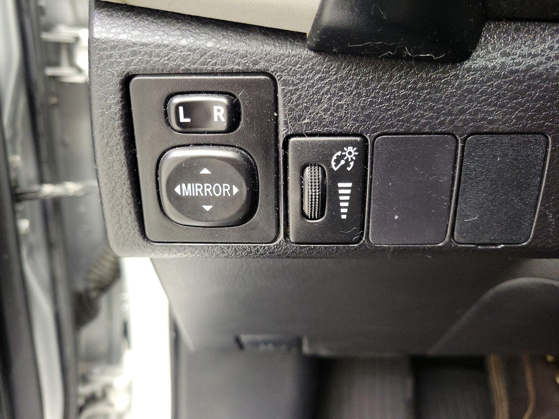 Thumbnail: 2018 Toyota Corolla - 13