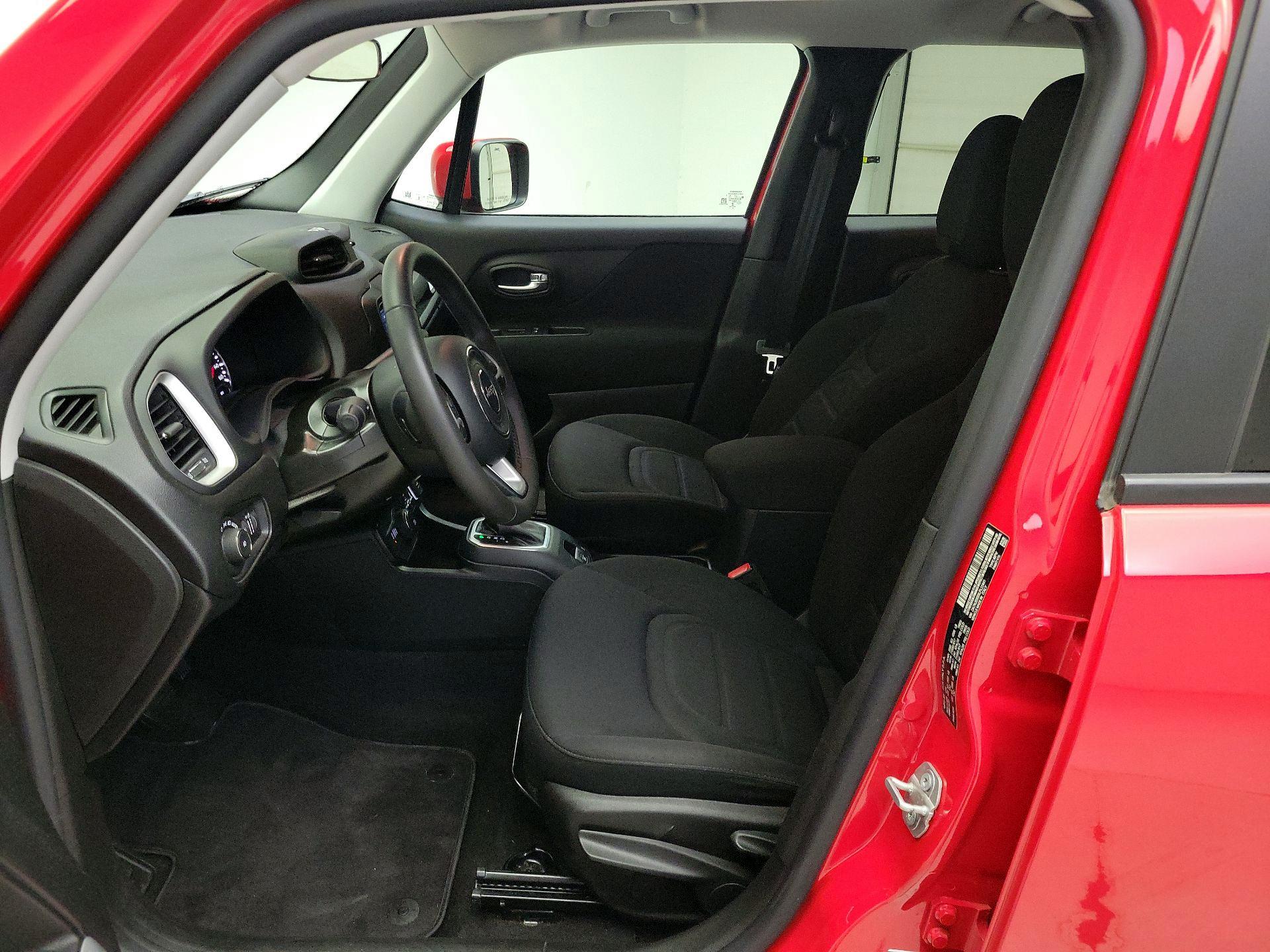 Thumbnail: 2020 Jeep Renegade - 11