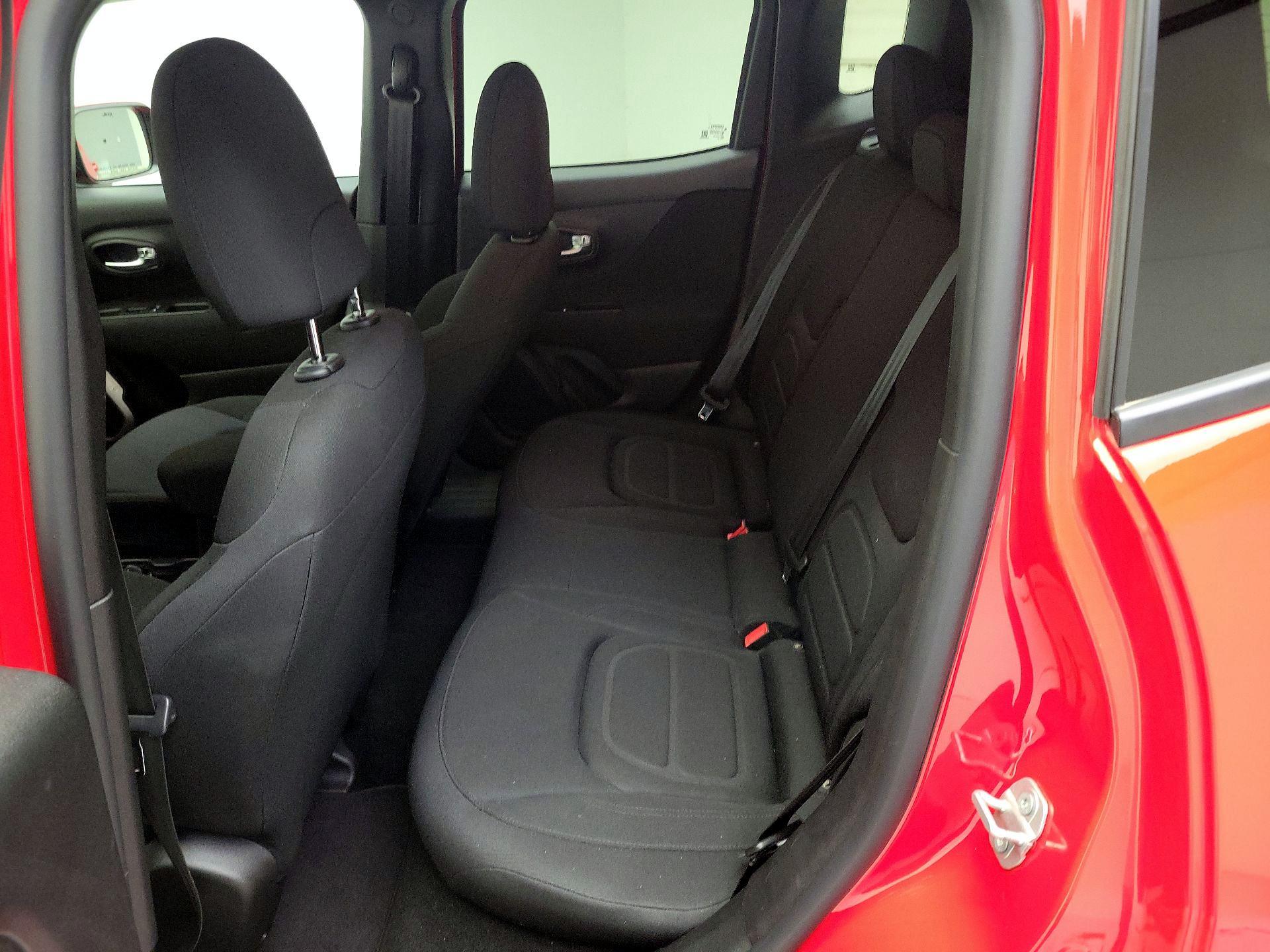 Thumbnail: 2020 Jeep Renegade - 19