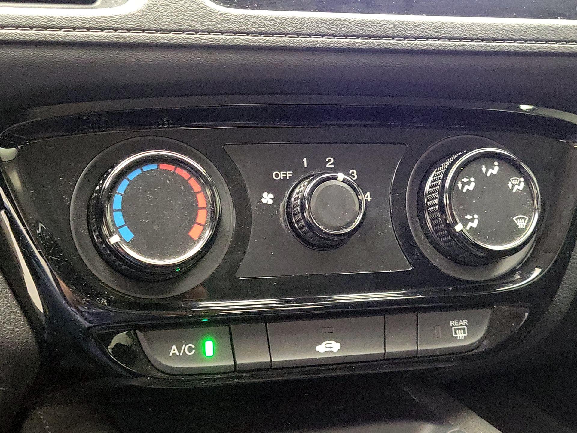 Thumbnail: 2018 Honda HR-V - 16