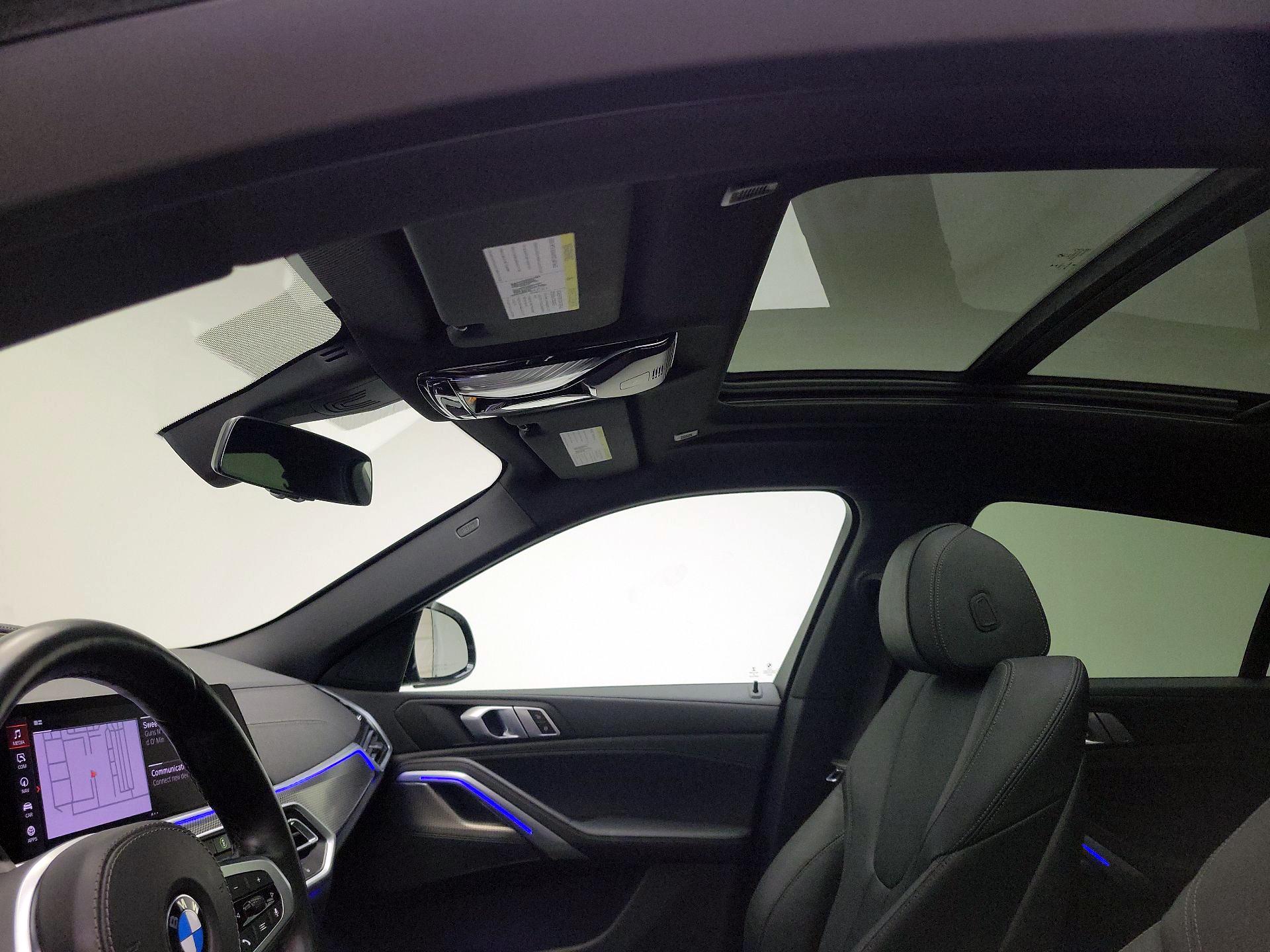 Thumbnail: 2022 BMW X6 - 20