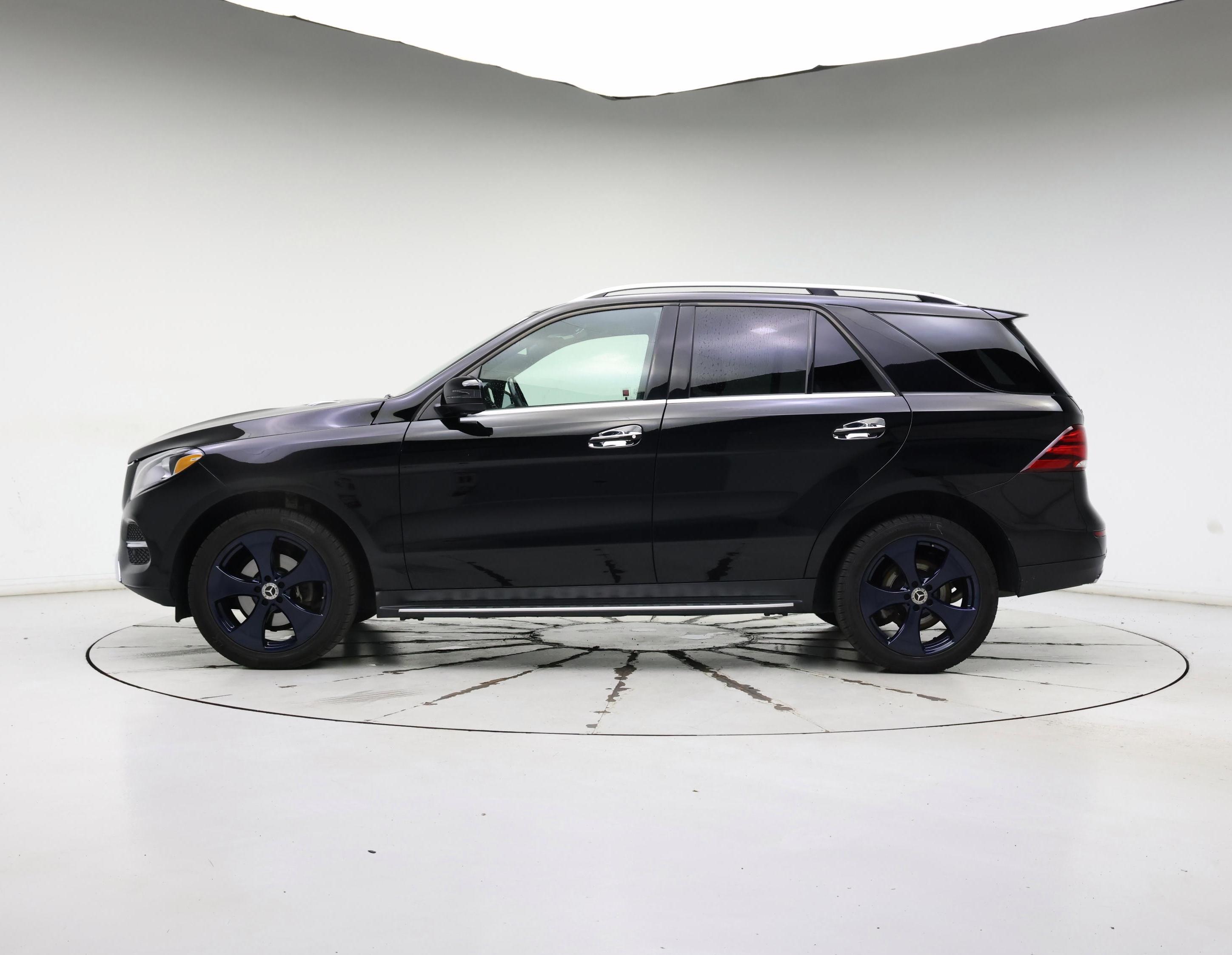 Thumbnail: 2018 Mercedes-Benz GLE - 3