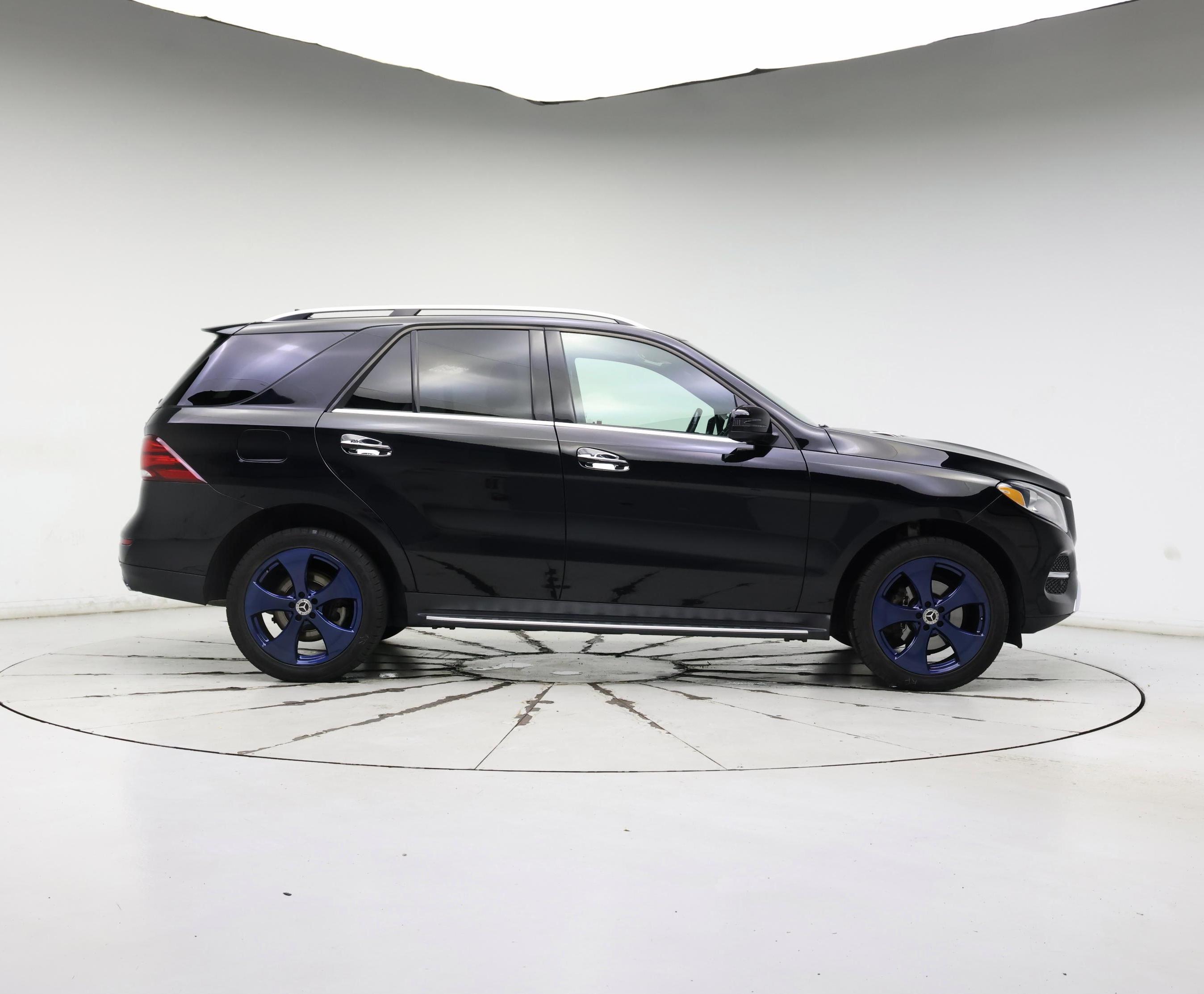 Thumbnail: 2018 Mercedes-Benz GLE - 7