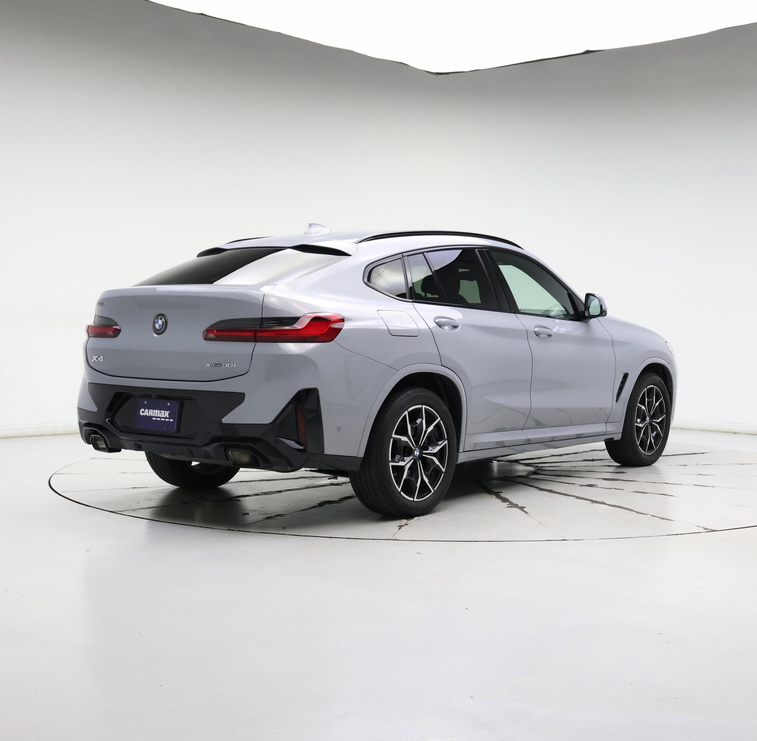 Thumbnail: 2023 BMW X4 - 8