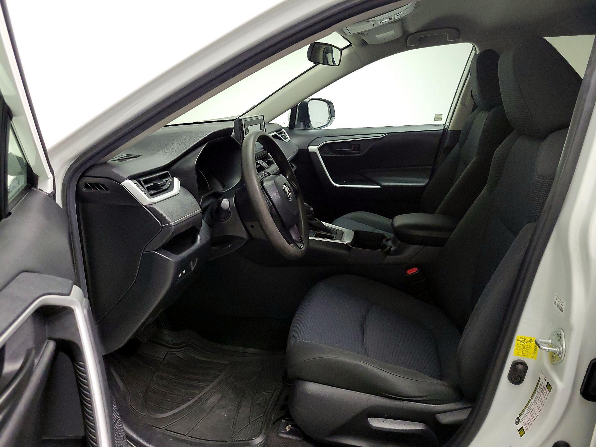 Thumbnail: 2021 Toyota RAV4 - 11